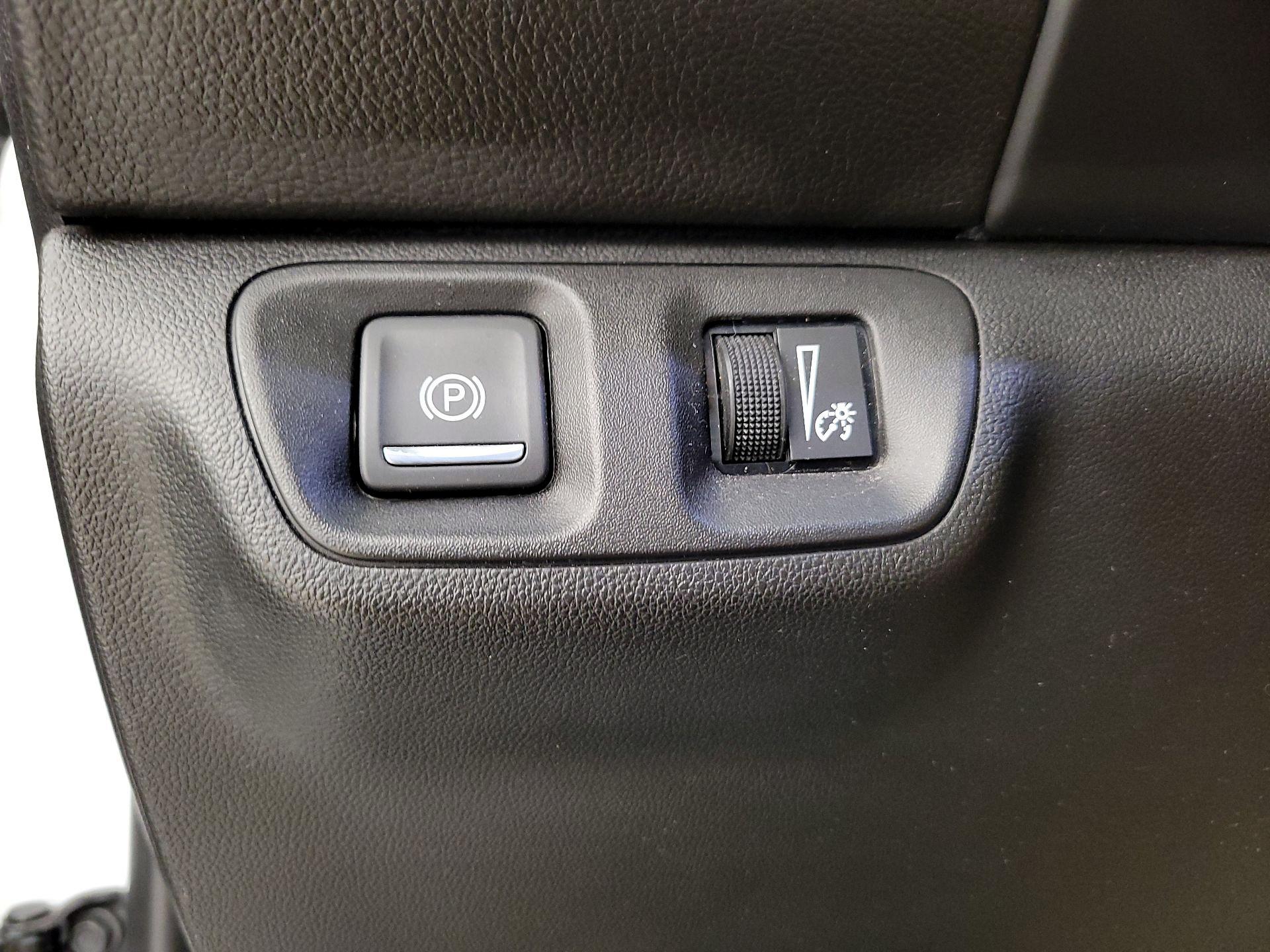 Thumbnail: 2019 GMC Acadia - 13