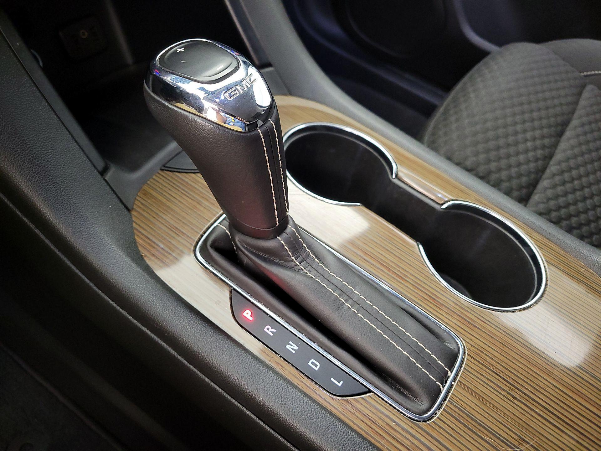 Thumbnail: 2019 GMC Acadia - 17