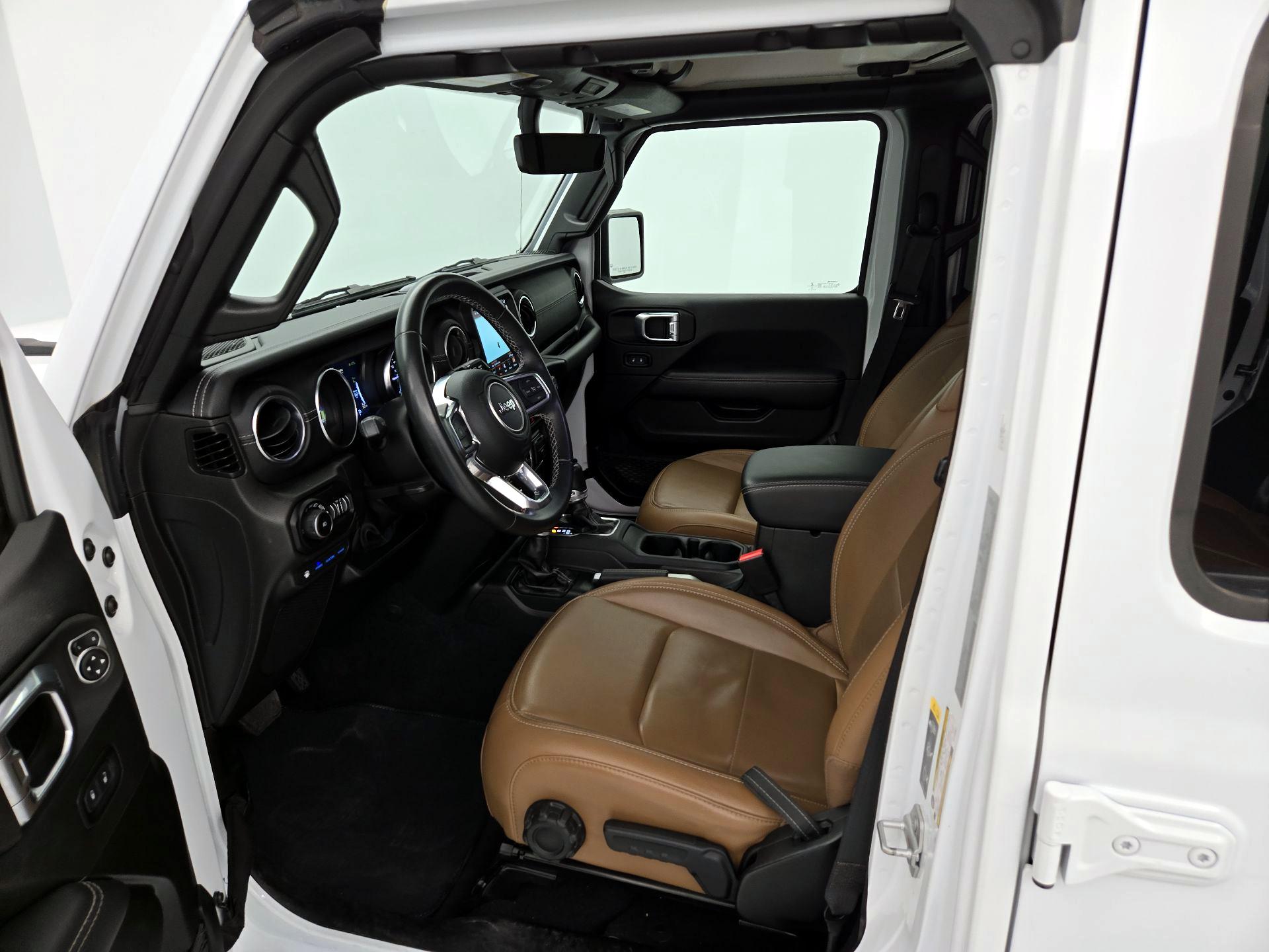 Thumbnail: 2022 Jeep Wrangler - 11