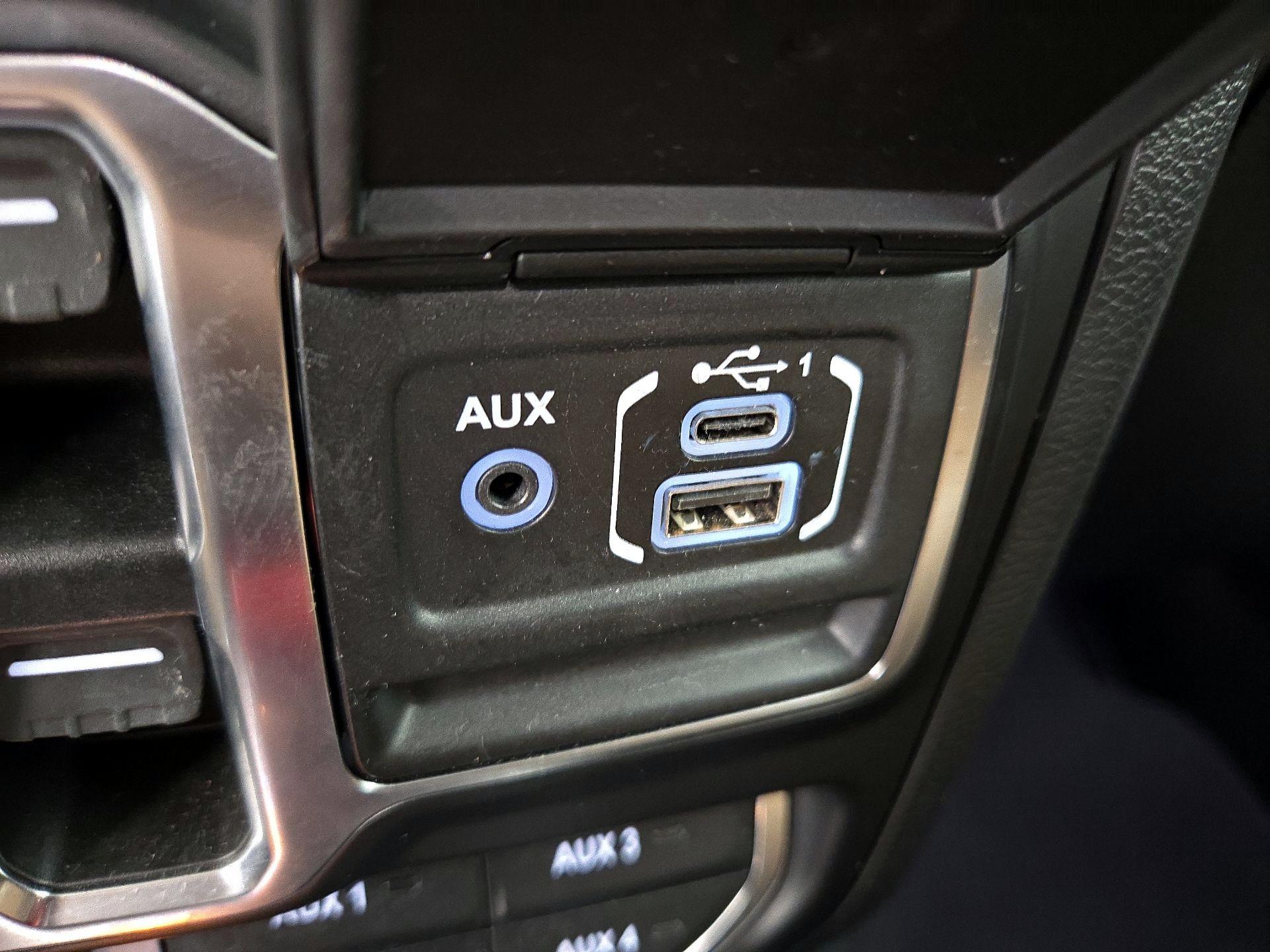 Thumbnail: 2022 Jeep Wrangler - 19