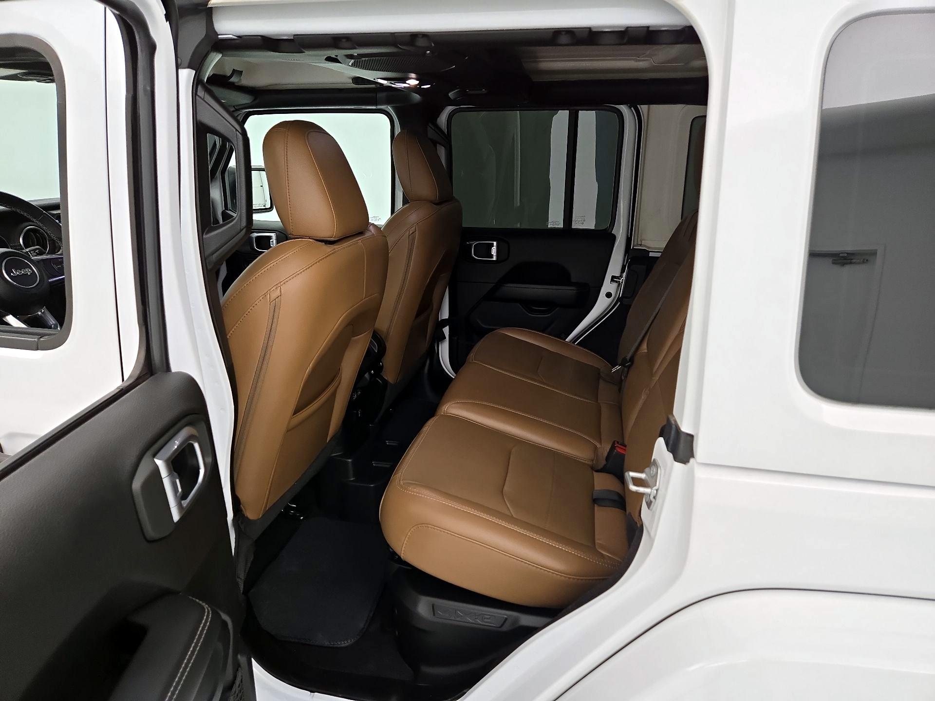 Thumbnail: 2022 Jeep Wrangler - 20