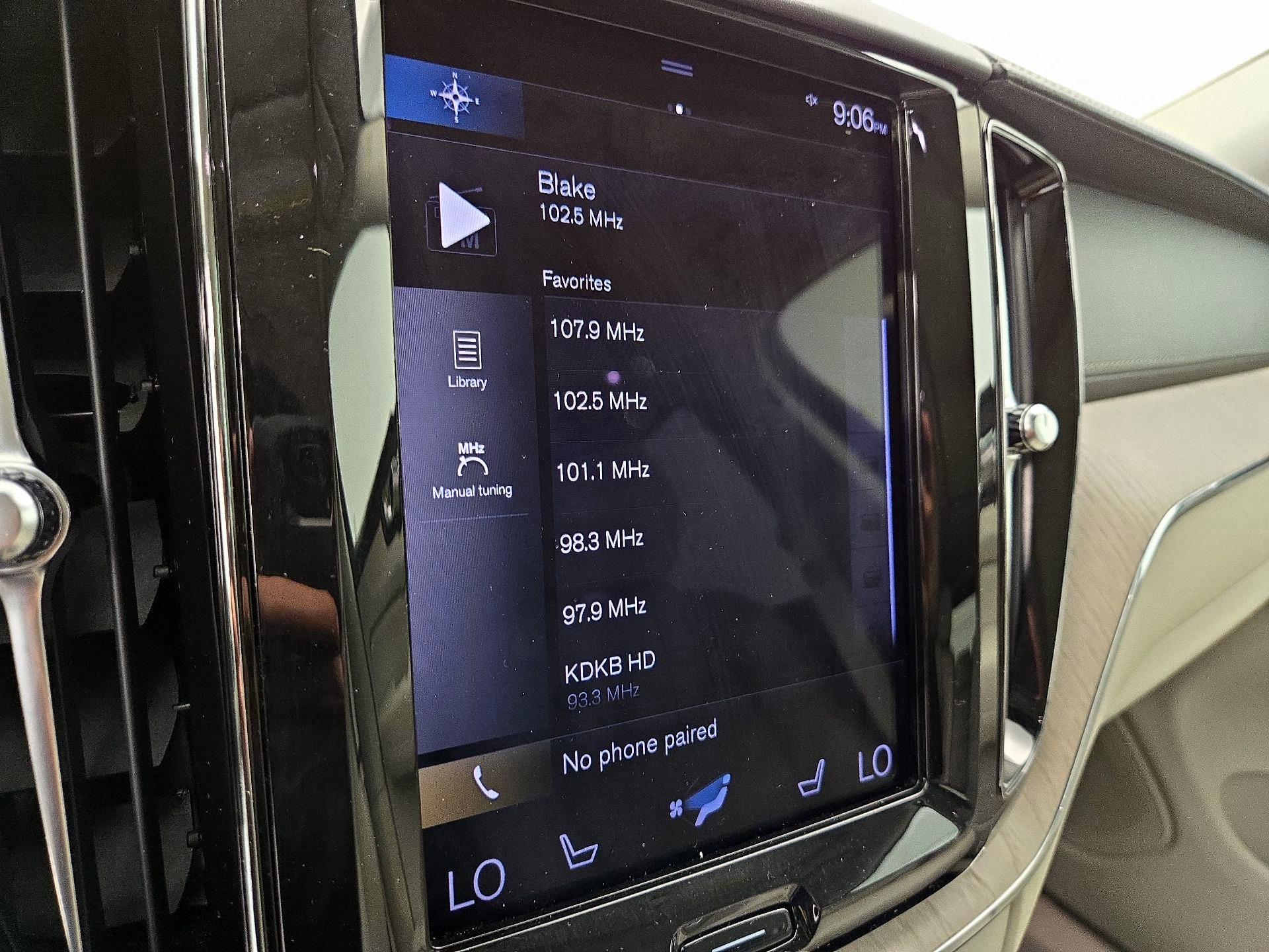 Thumbnail: 2021 Volvo XC60 - 16