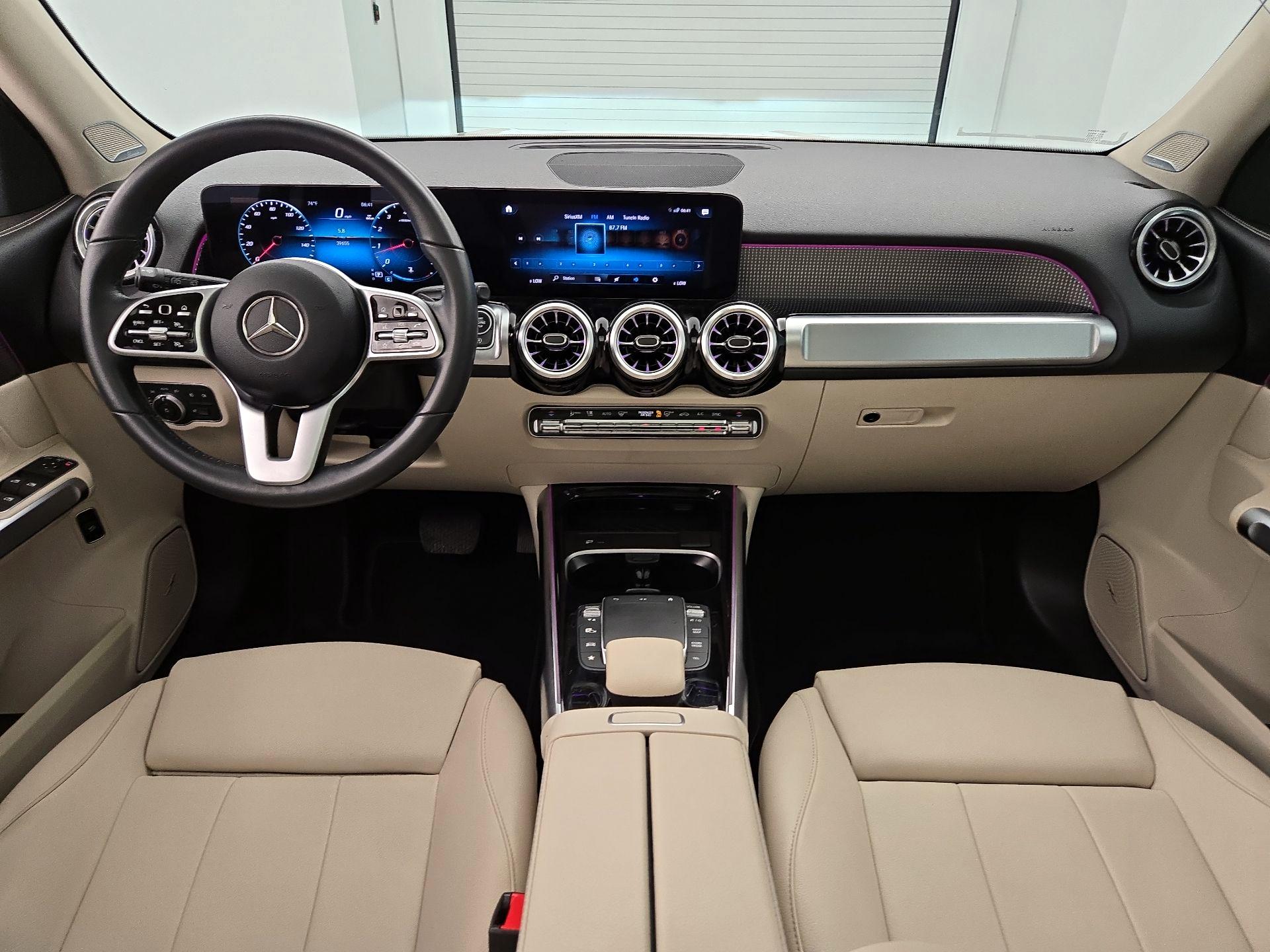Thumbnail: 2023 Mercedes-Benz GLB - 9