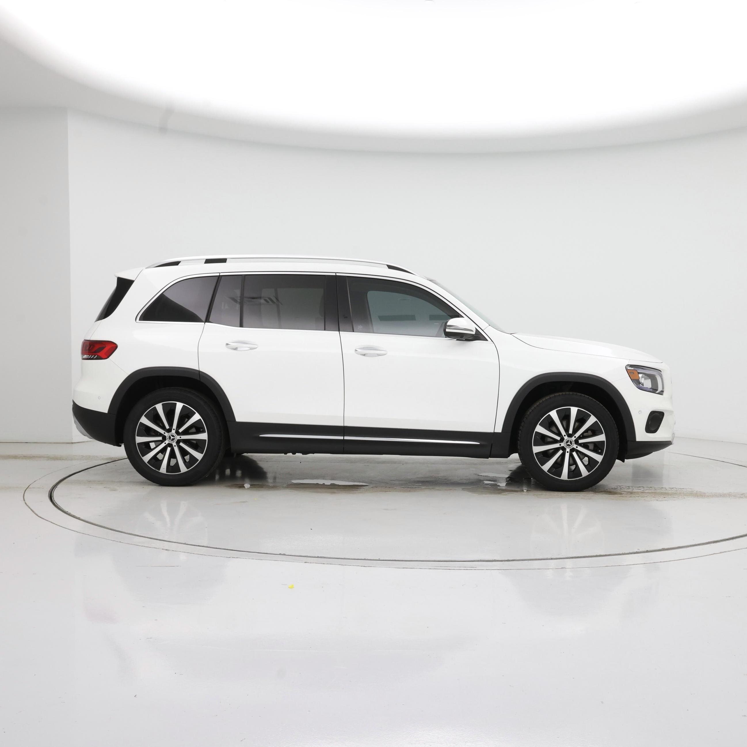 Thumbnail: 2023 Mercedes-Benz GLB - 7