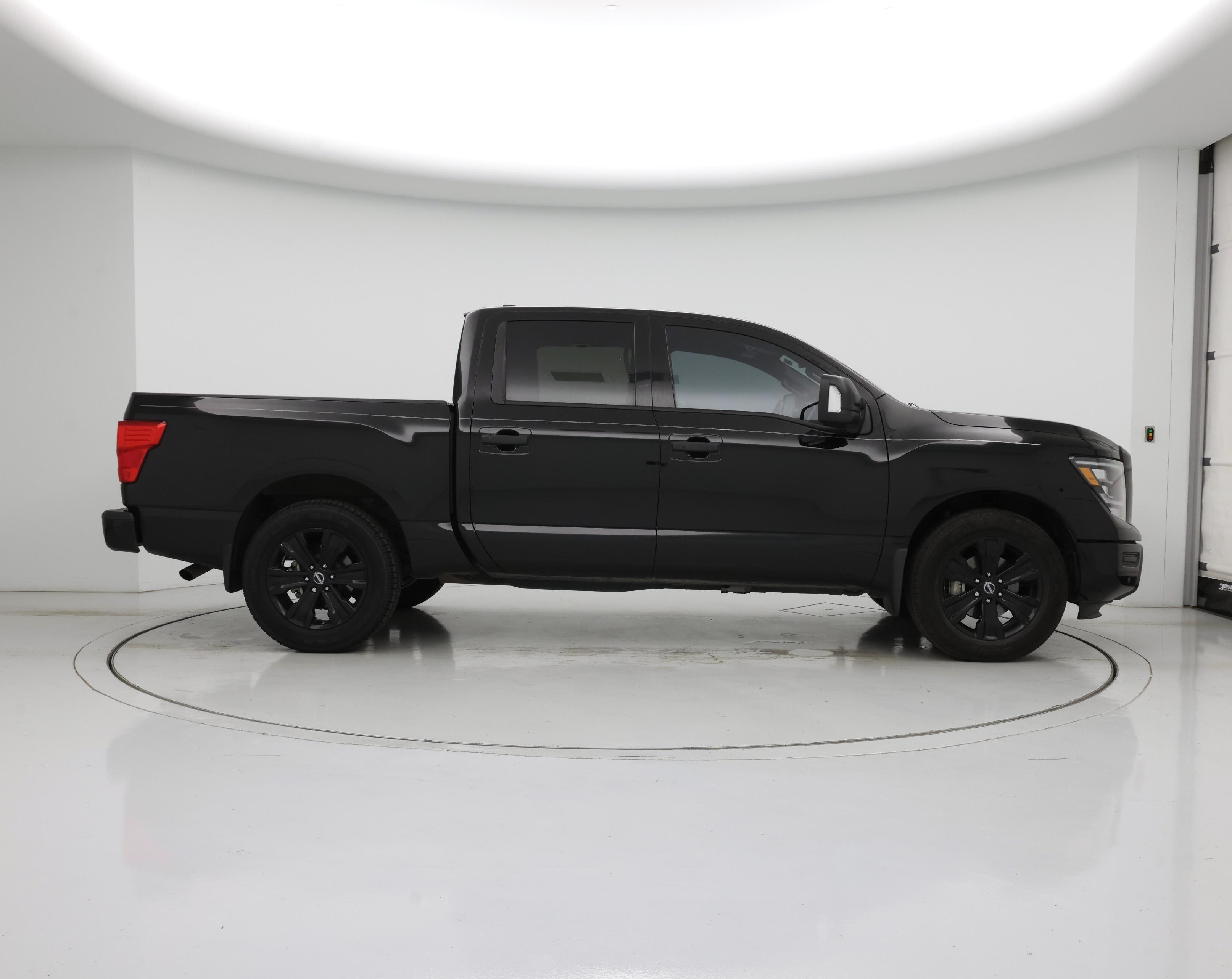 Thumbnail: 2023 Nissan Titan - 7