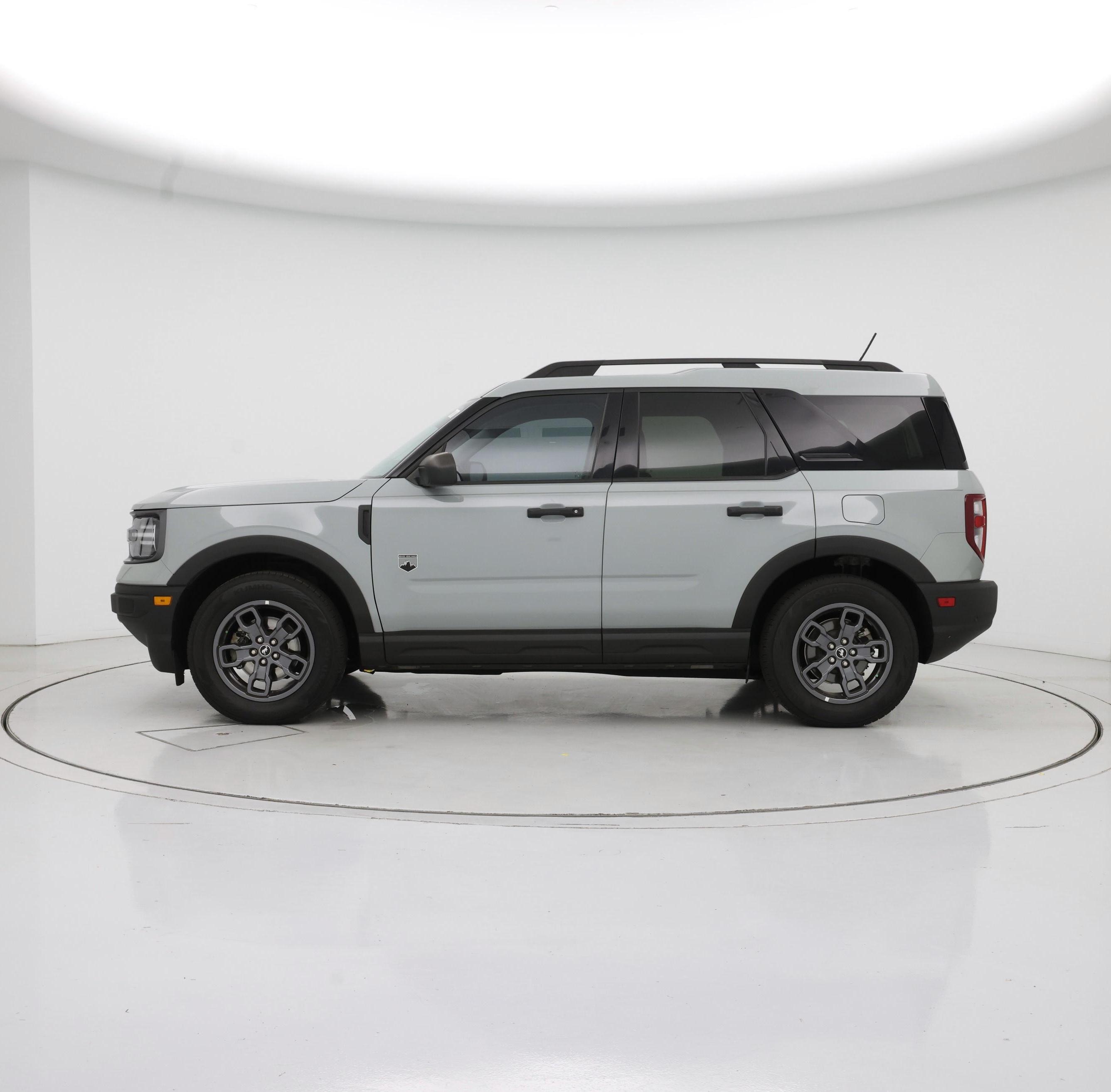 Thumbnail: 2022 Ford Bronco Sport - 3