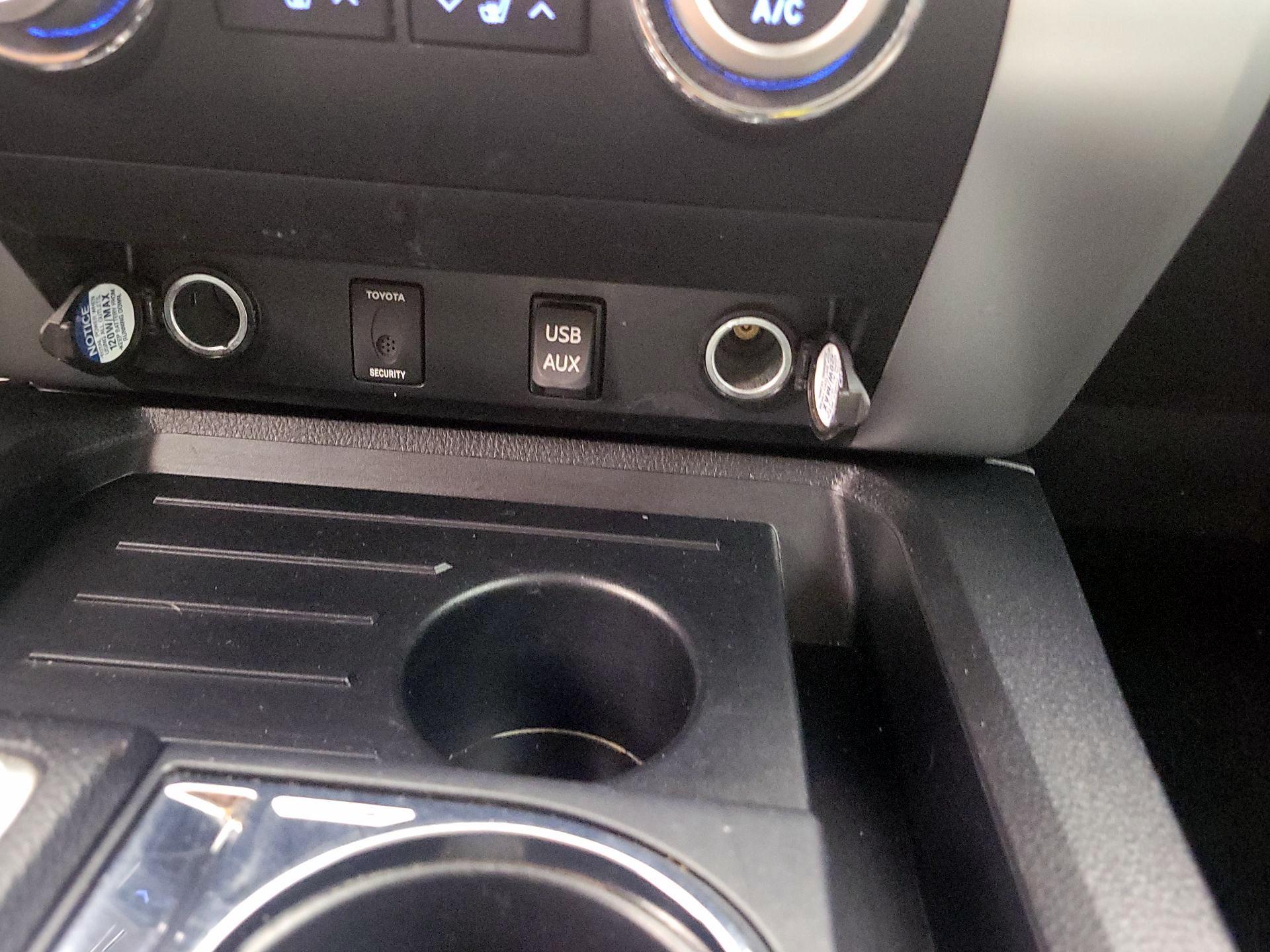Thumbnail: 2019 Toyota Tundra - 18