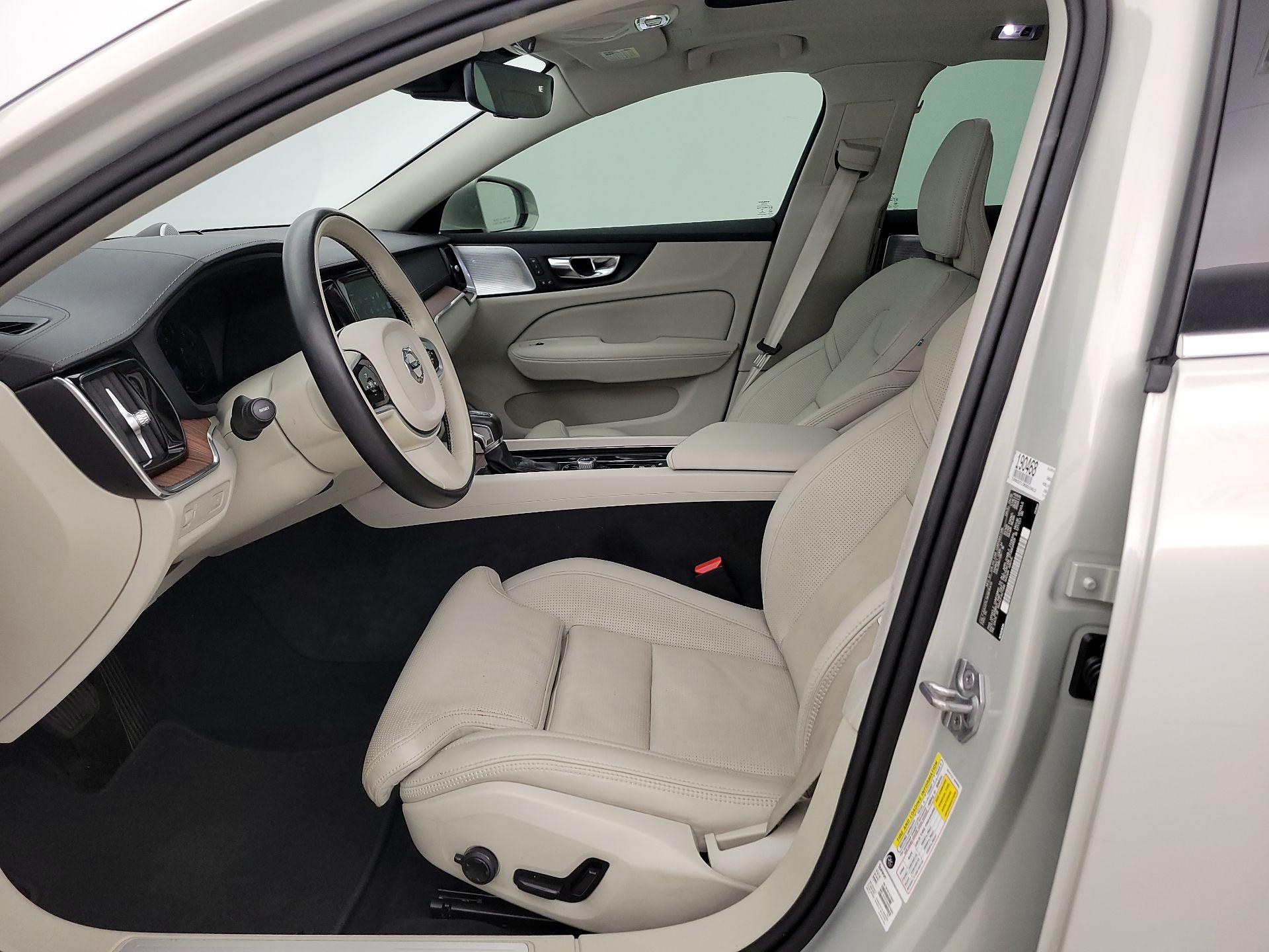 Thumbnail: 2019 Volvo S60 - 11