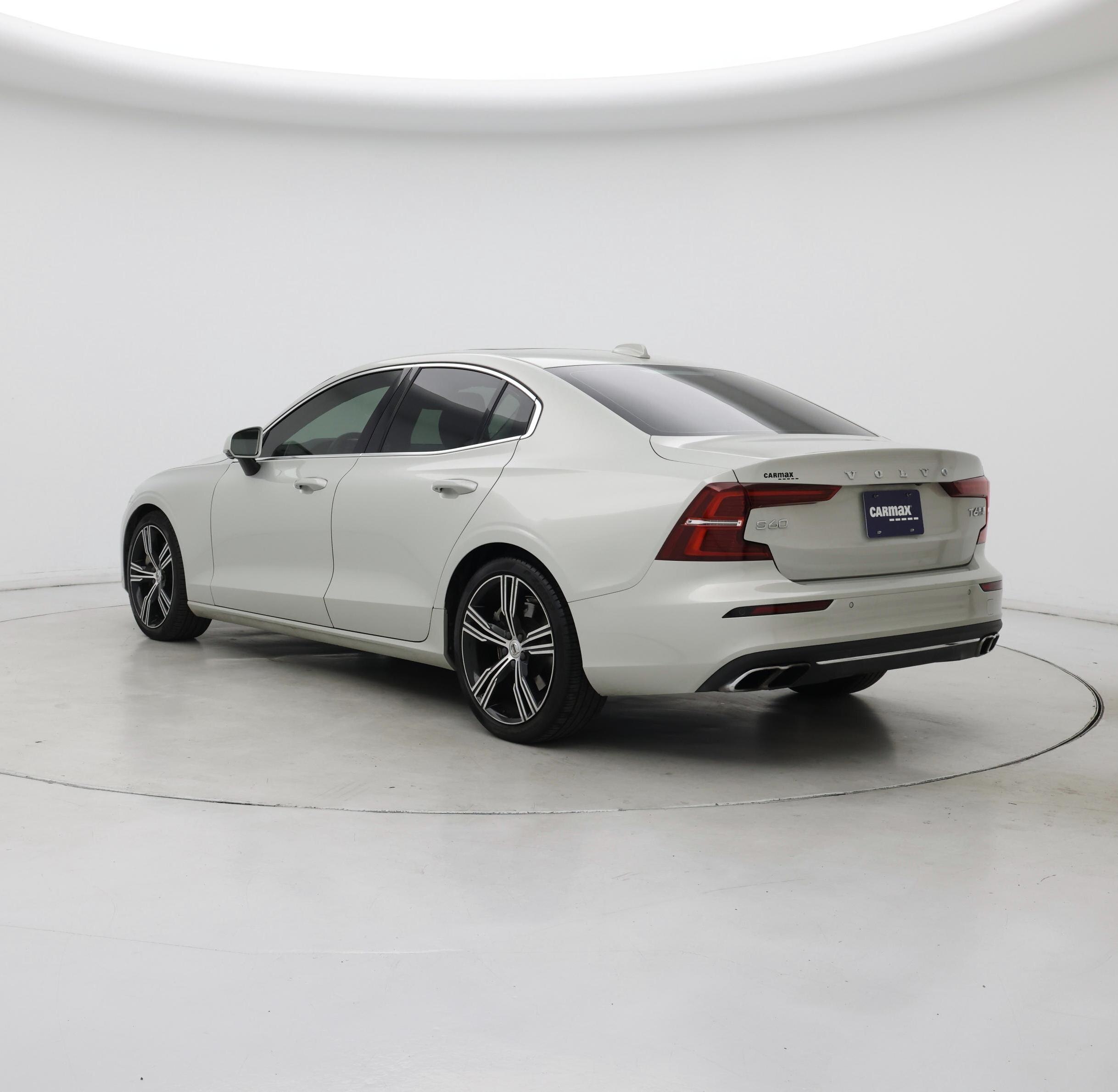 Thumbnail: 2019 Volvo S60 - 2