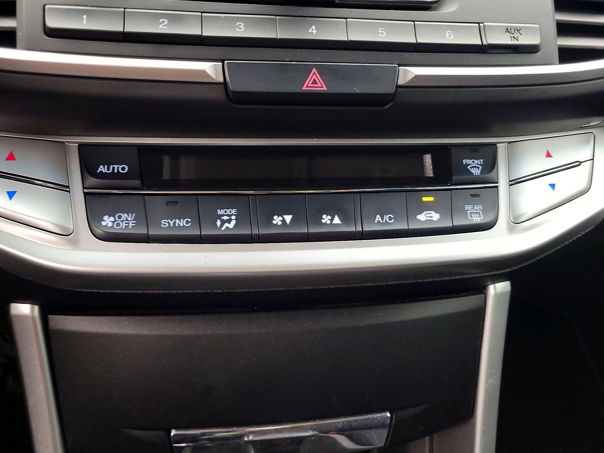 Thumbnail: 2015 Honda Accord - 16