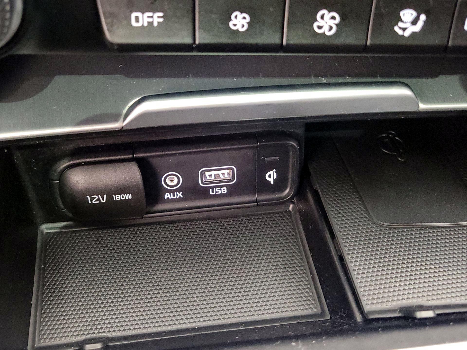 Thumbnail: 2019 Kia Stinger - 19