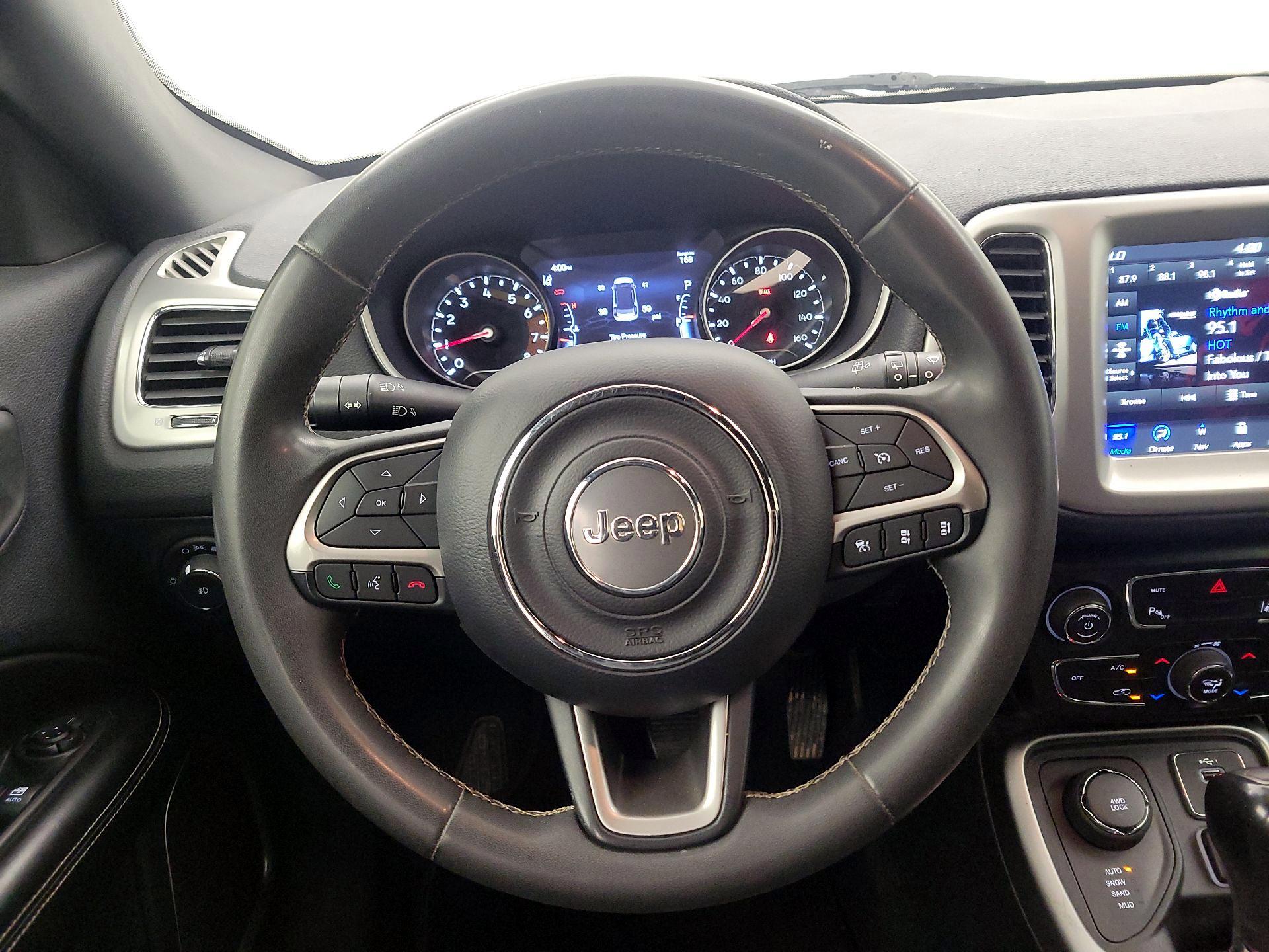 Thumbnail: 2021 Jeep Compass - 10