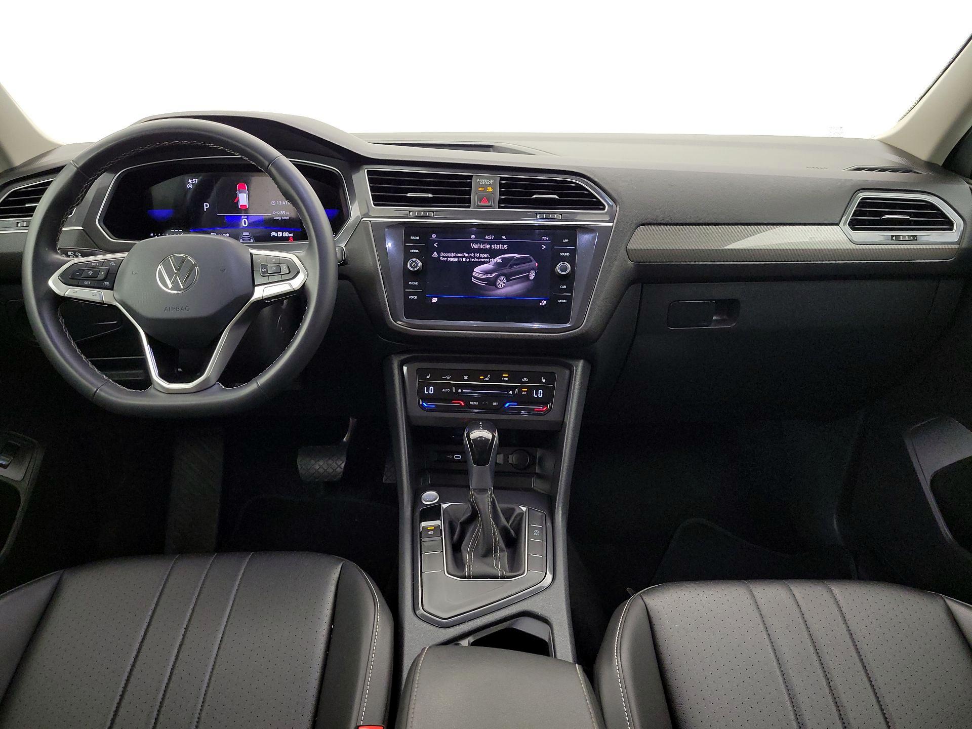 Thumbnail: 2024 Volkswagen Tiguan - 9