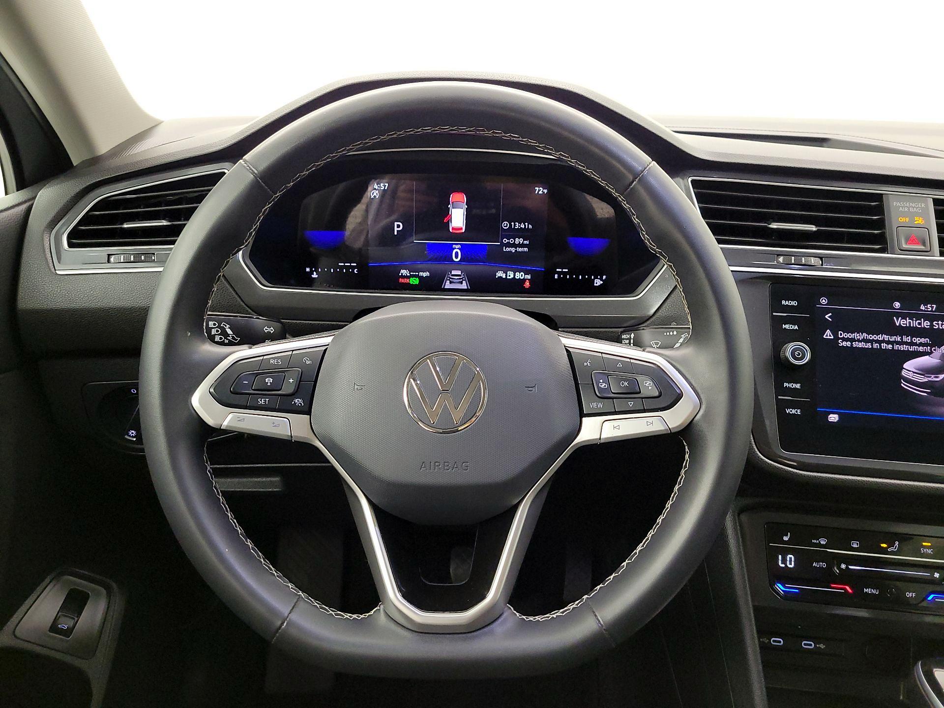 Thumbnail: 2024 Volkswagen Tiguan - 10