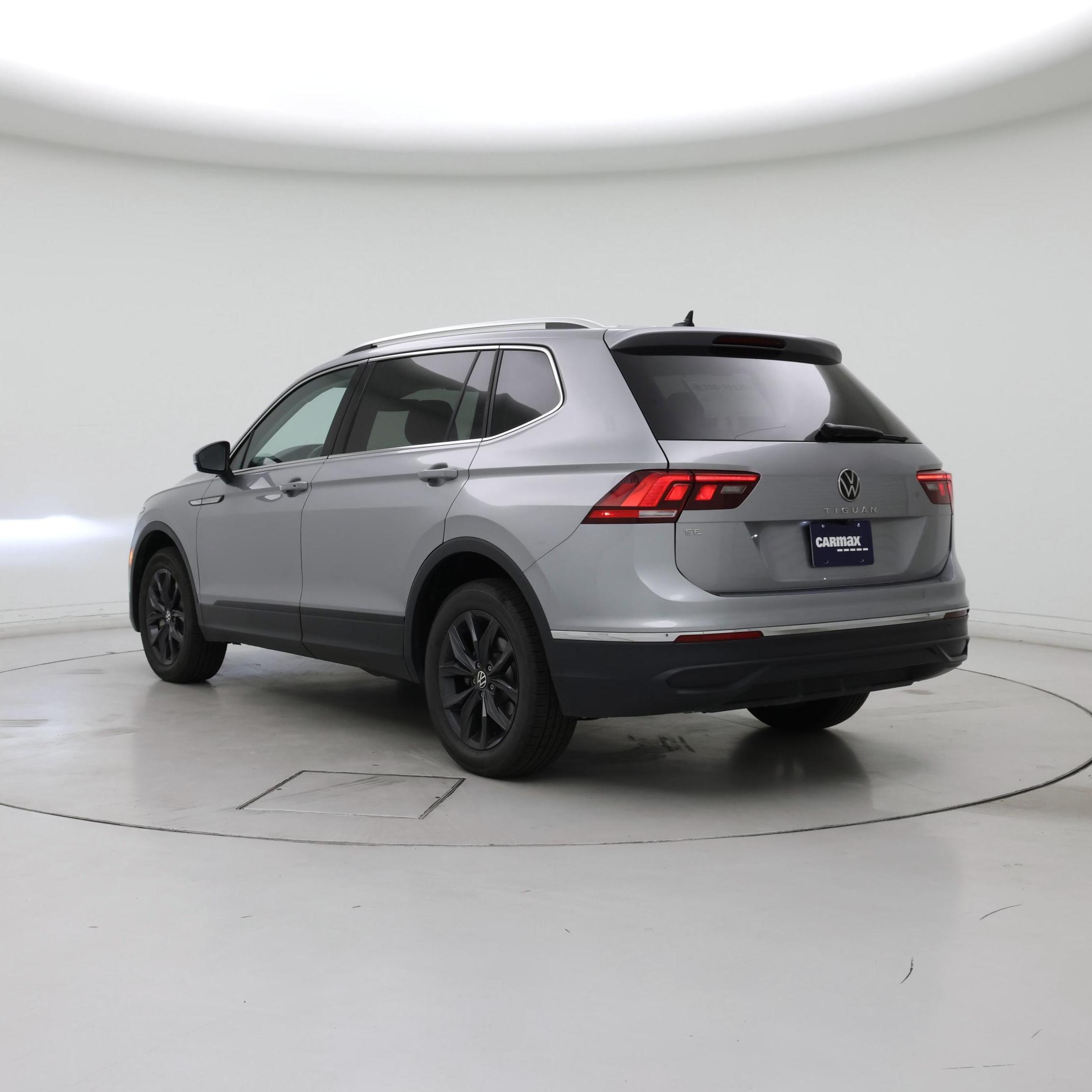 Thumbnail: 2024 Volkswagen Tiguan - 2