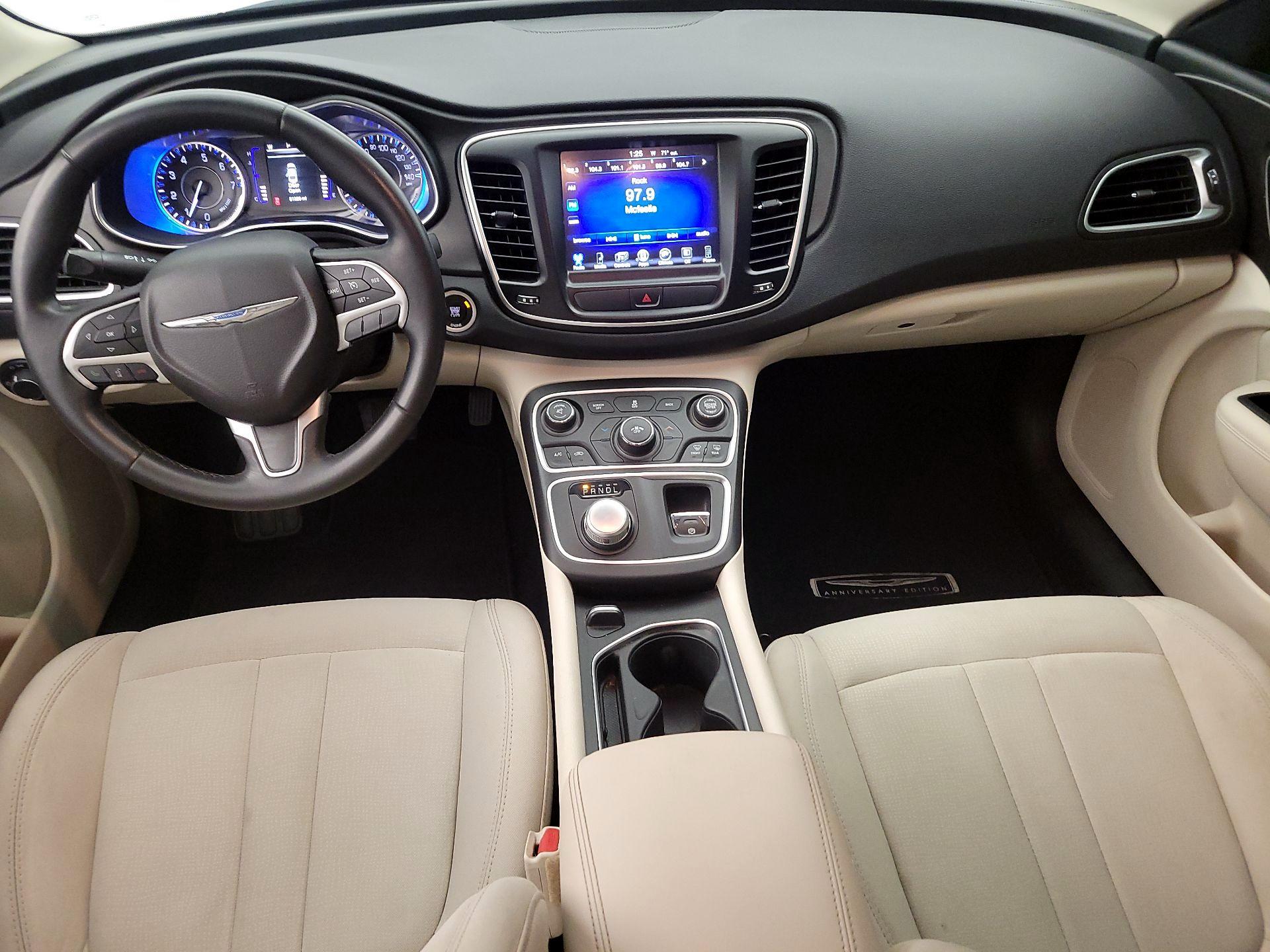 Thumbnail: 2016 Chrysler 200 - 9