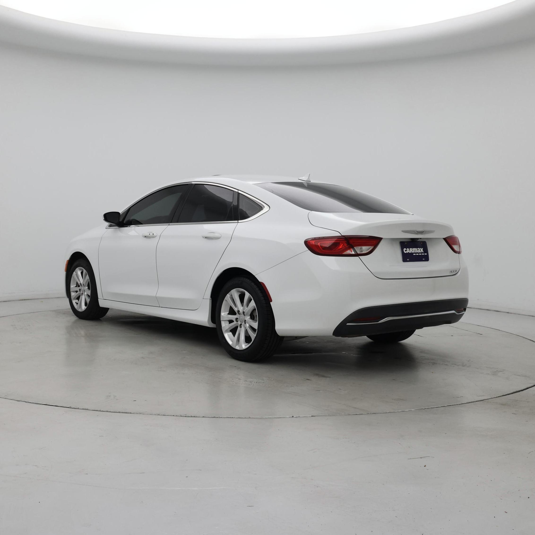 Thumbnail: 2016 Chrysler 200 - 2