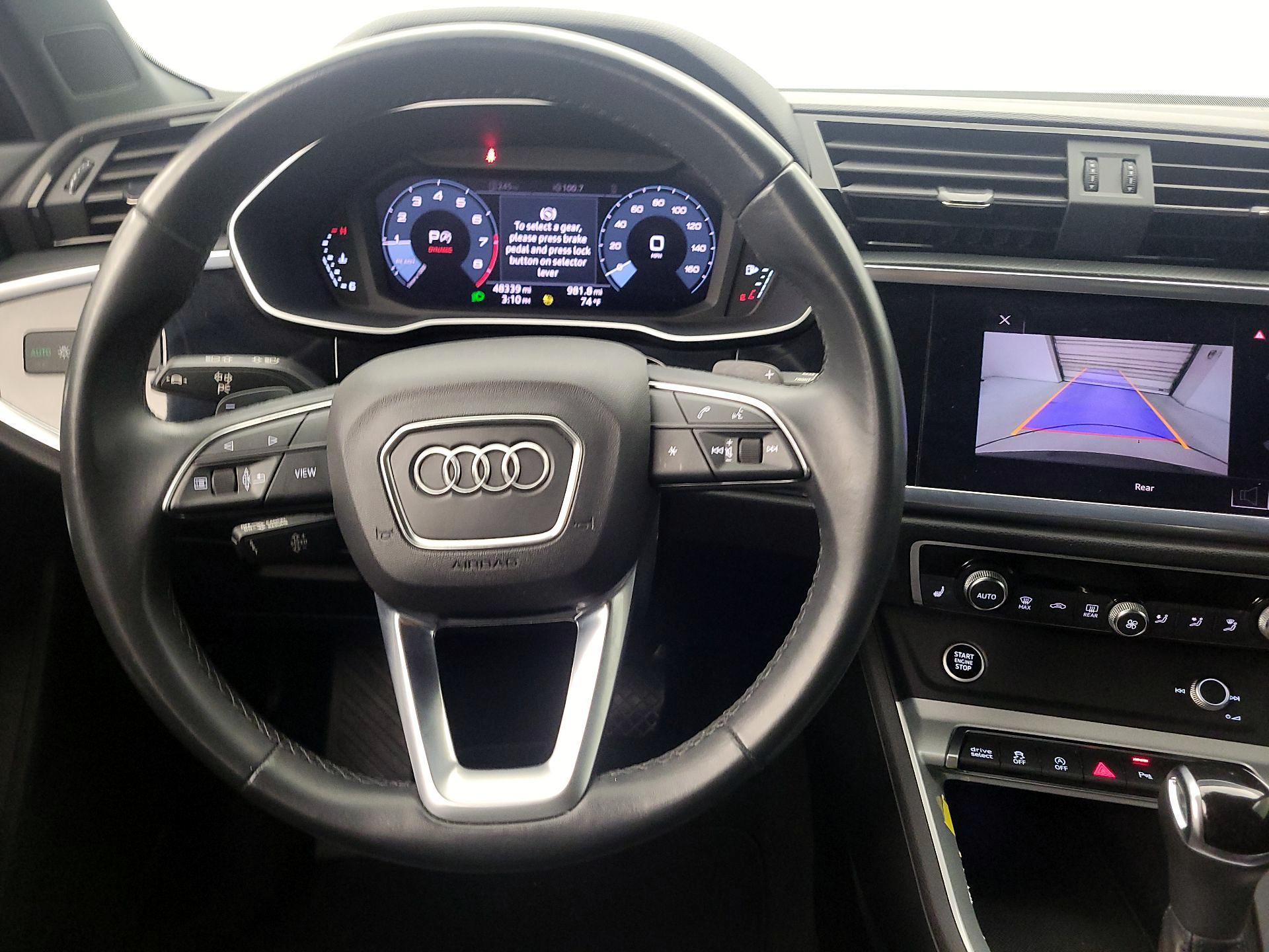 Thumbnail: 2021 Audi Q3 - 10