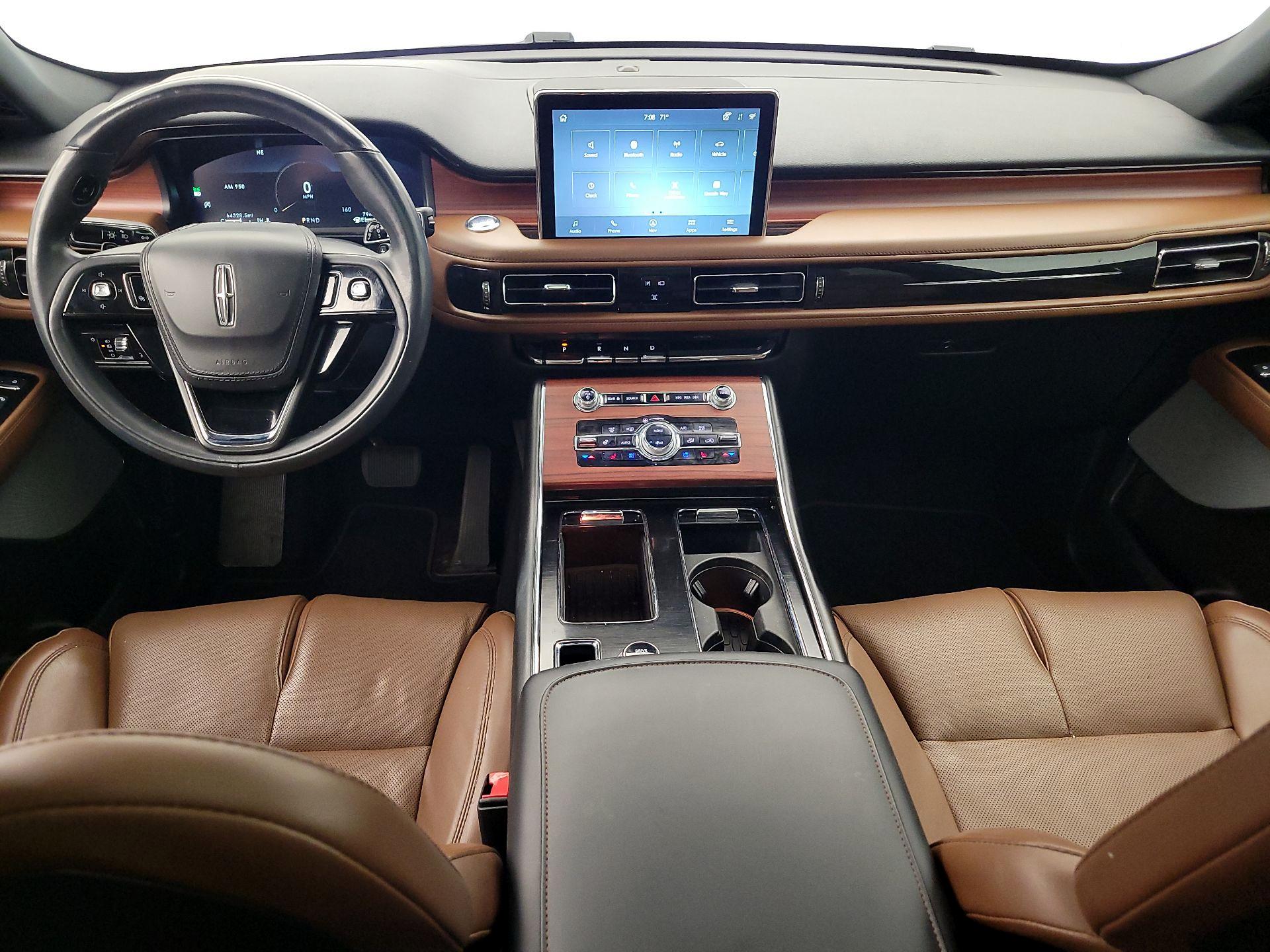Thumbnail: 2021 Lincoln Aviator - 9