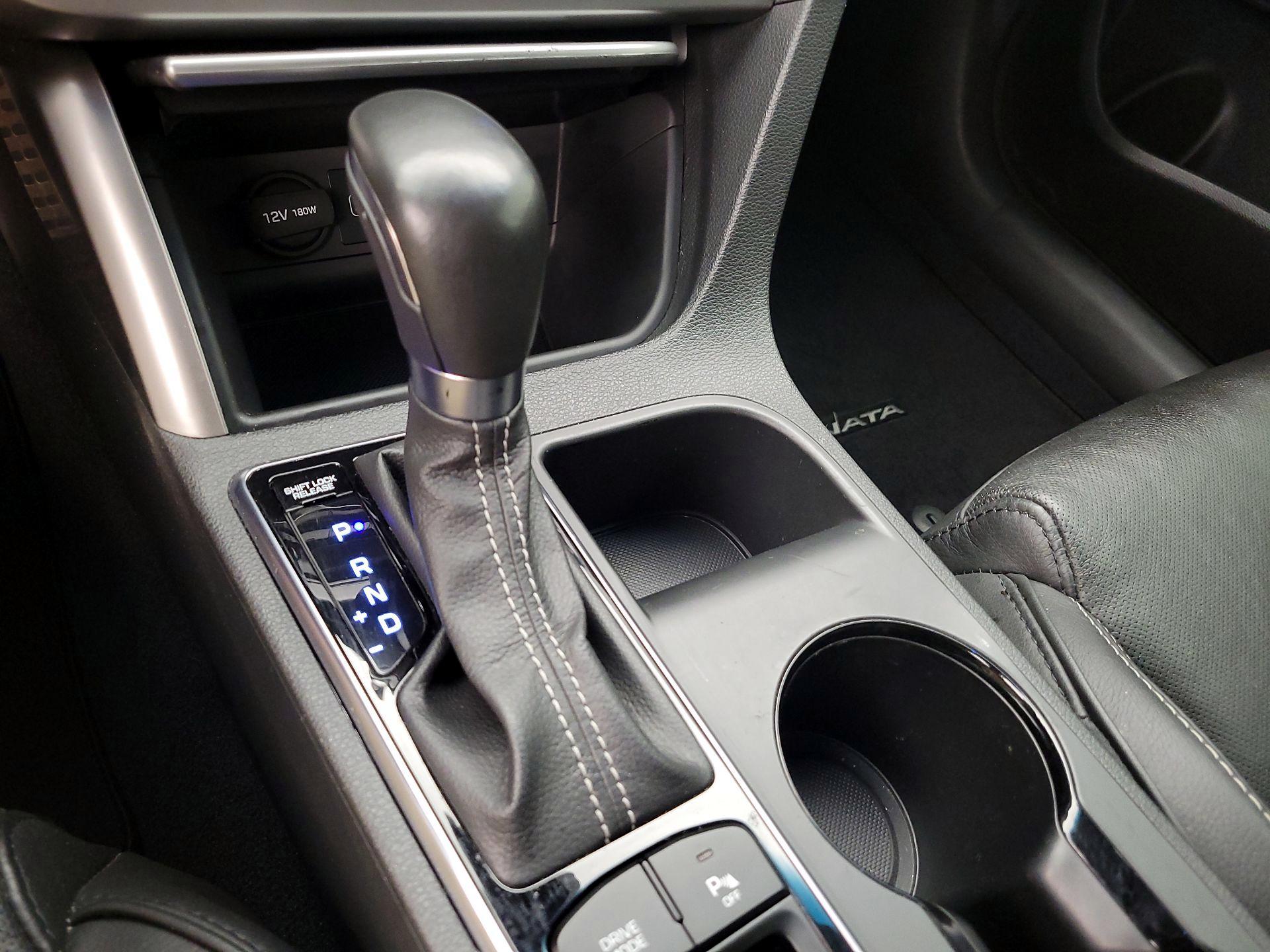 Thumbnail: 2015 Hyundai Sonata - 18