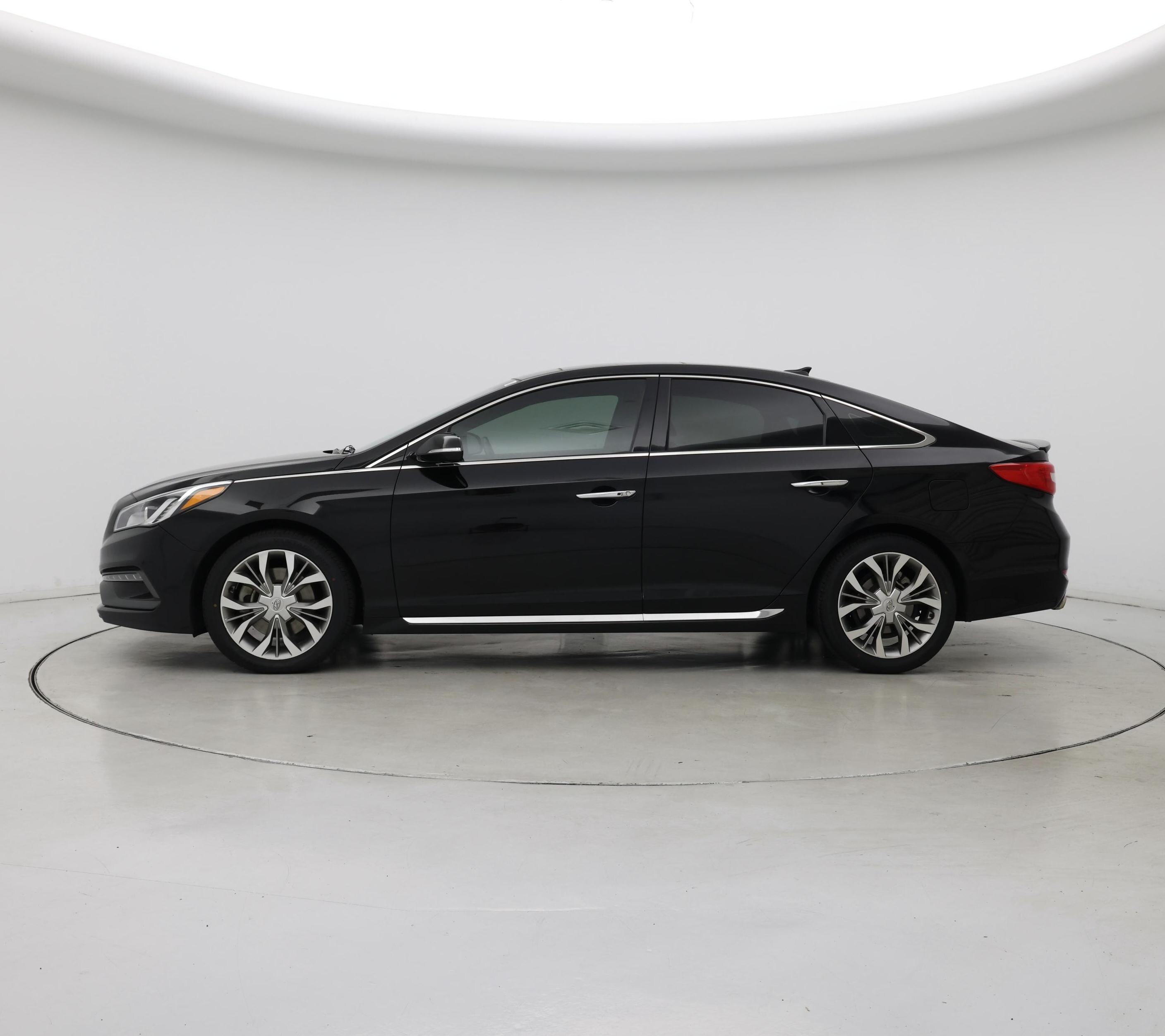 Thumbnail: 2015 Hyundai Sonata - 3