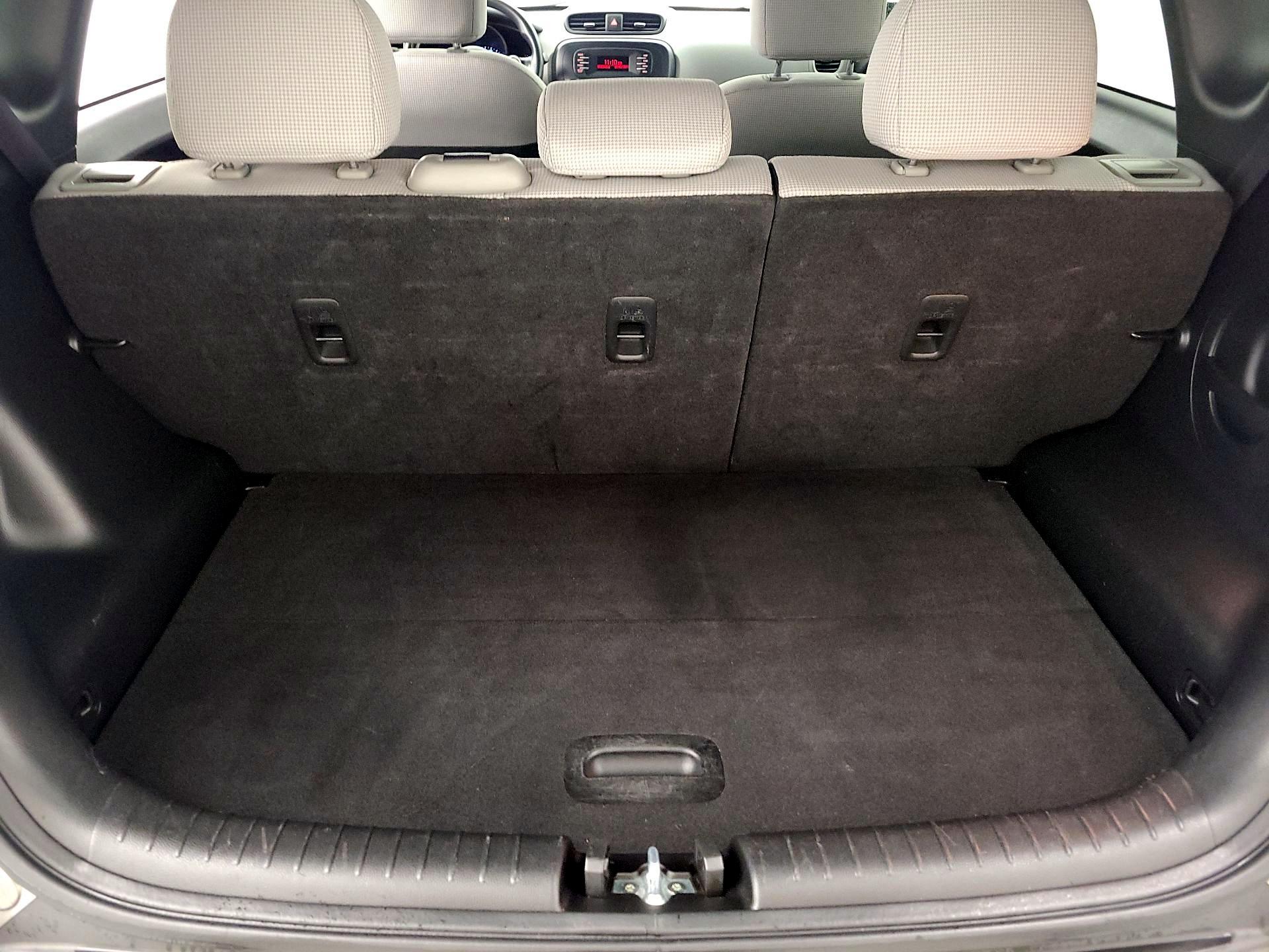 Thumbnail: 2014 Kia Soul - 19