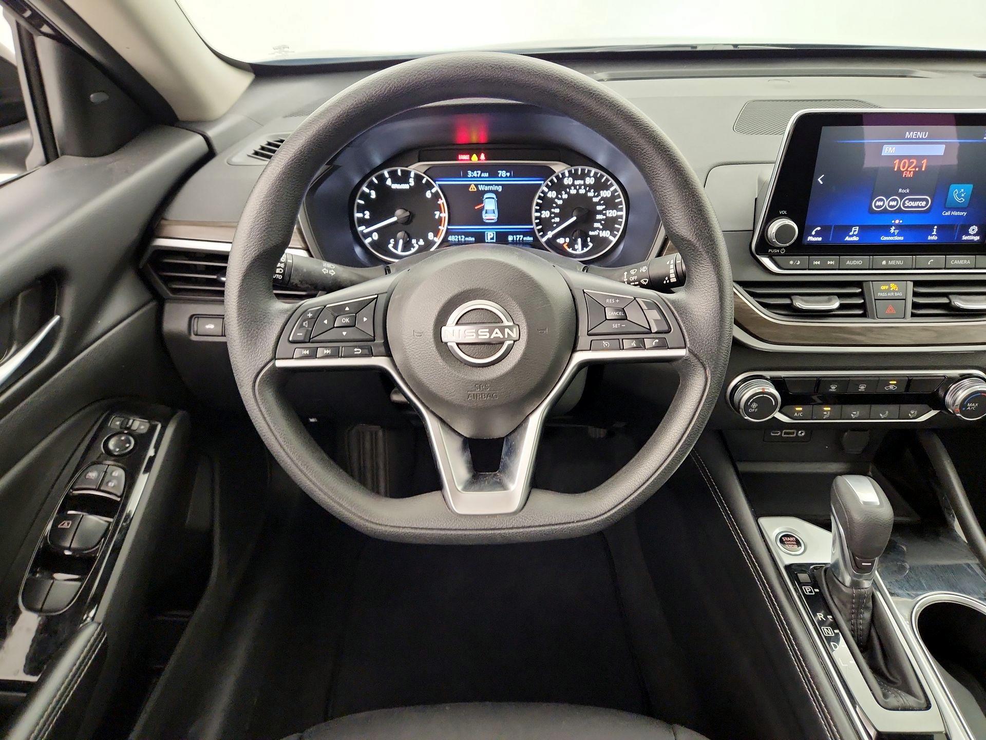 Thumbnail: 2023 Nissan Altima - 10