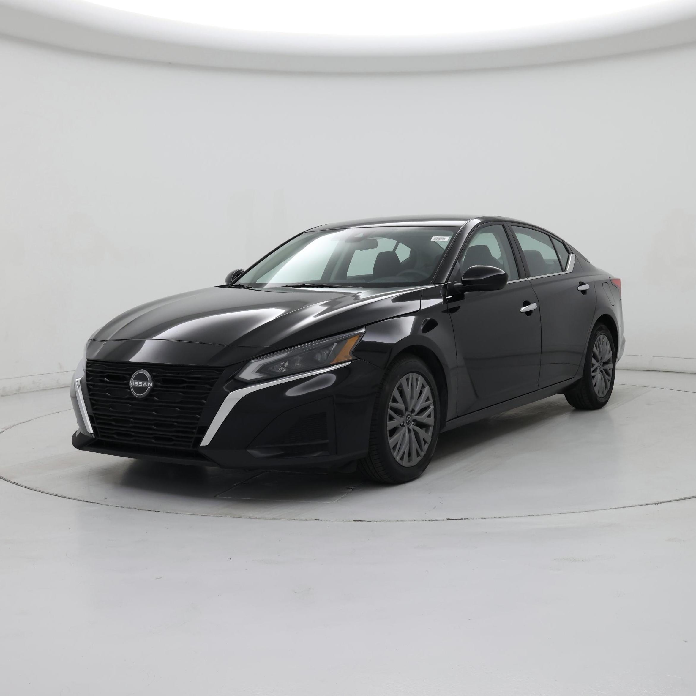 Thumbnail: 2023 Nissan Altima - 4