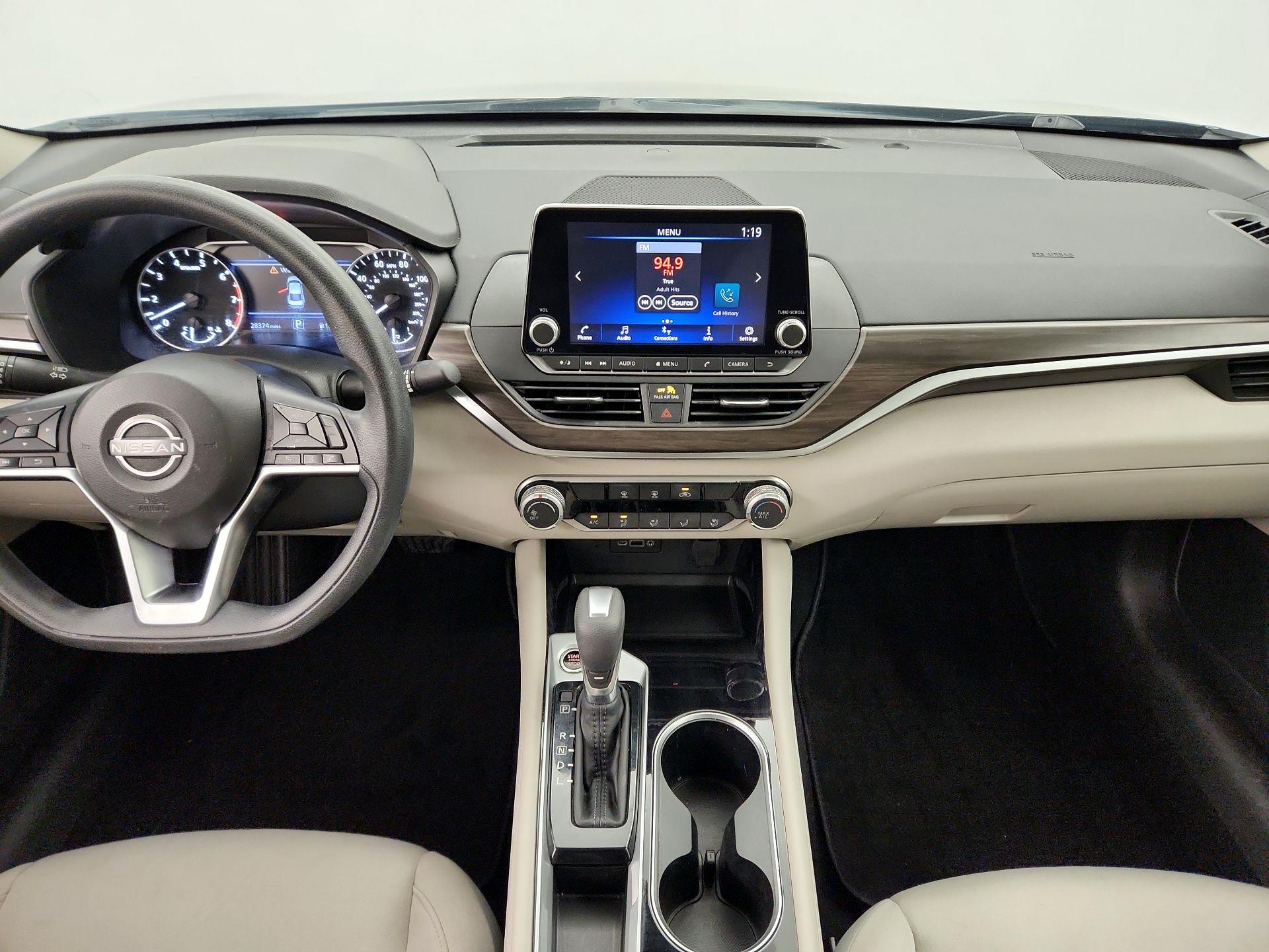 Thumbnail: 2023 Nissan Altima - 9