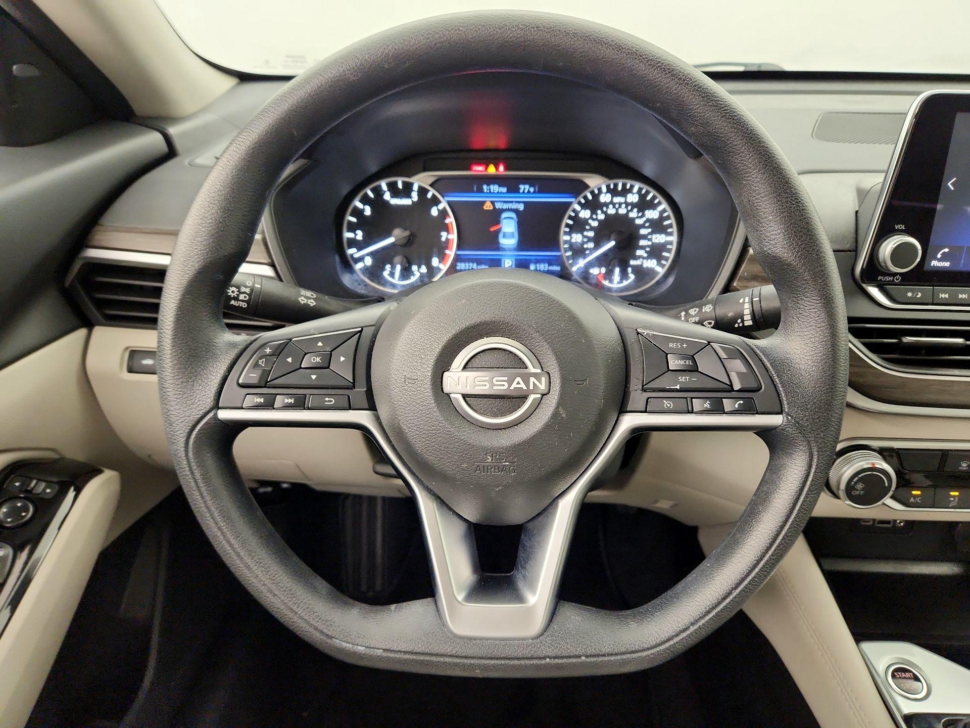 Thumbnail: 2023 Nissan Altima - 10