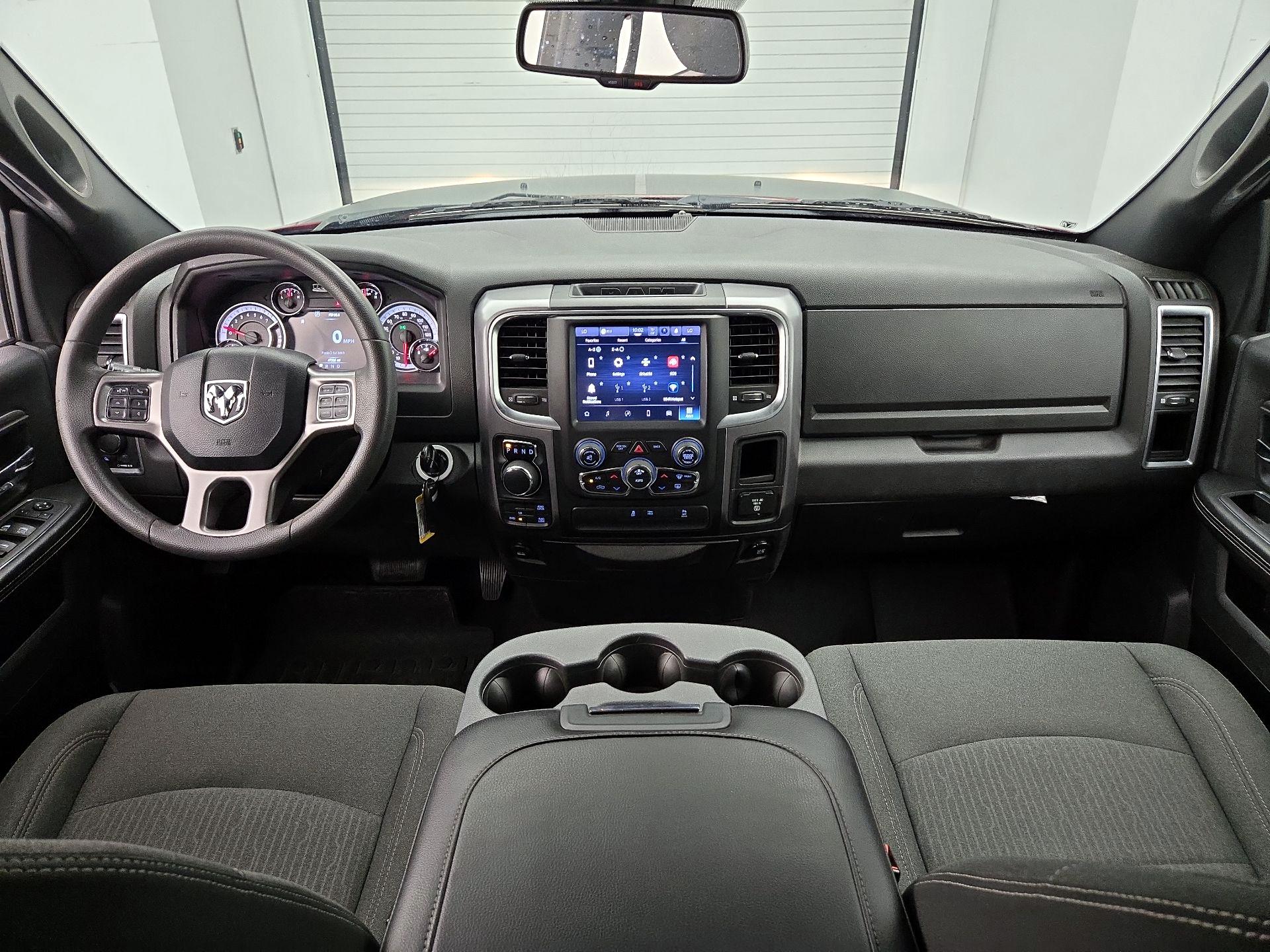 Thumbnail: 2022 RAM 1500 Classic - 9