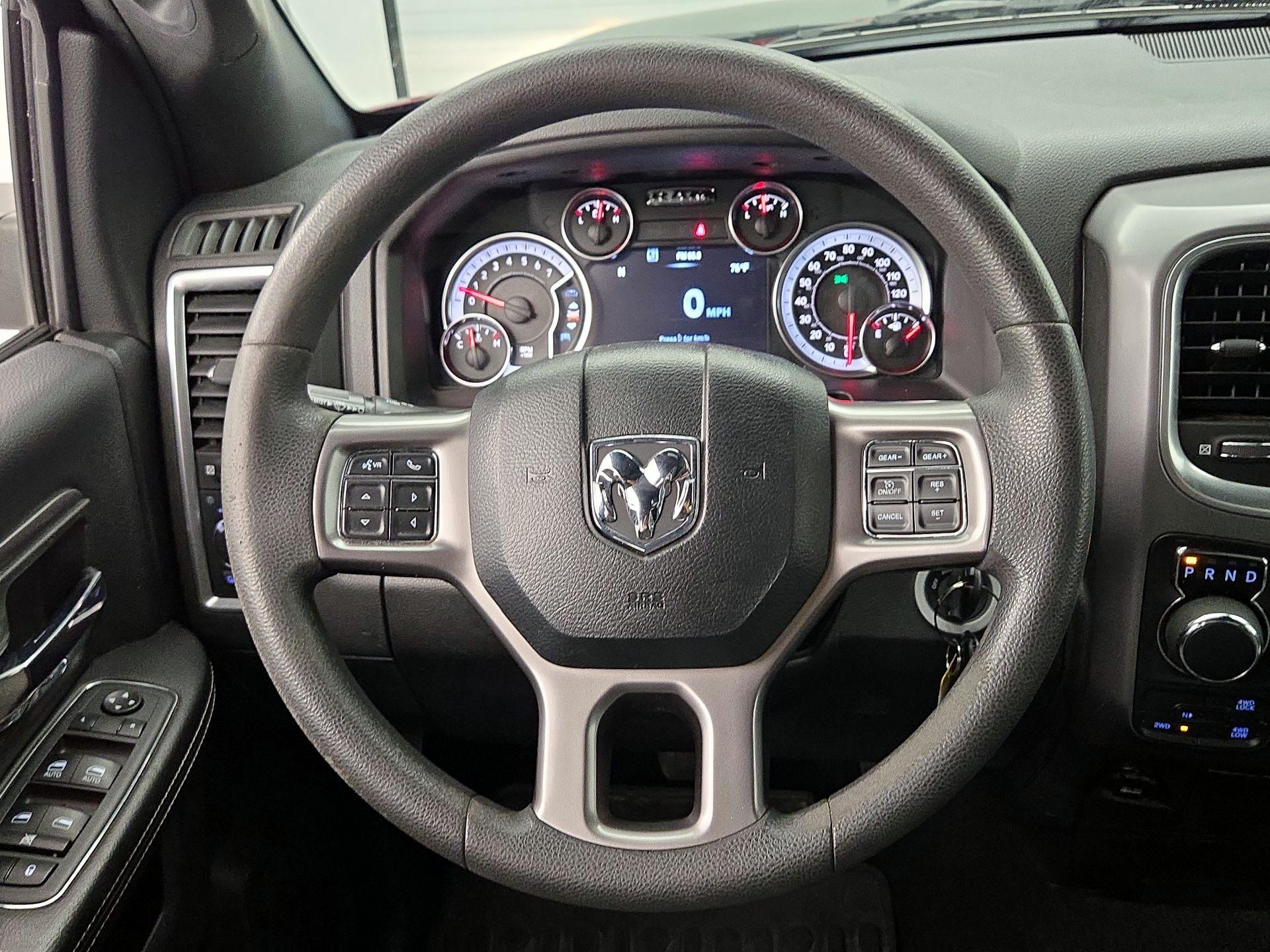 Thumbnail: 2022 RAM 1500 Classic - 10