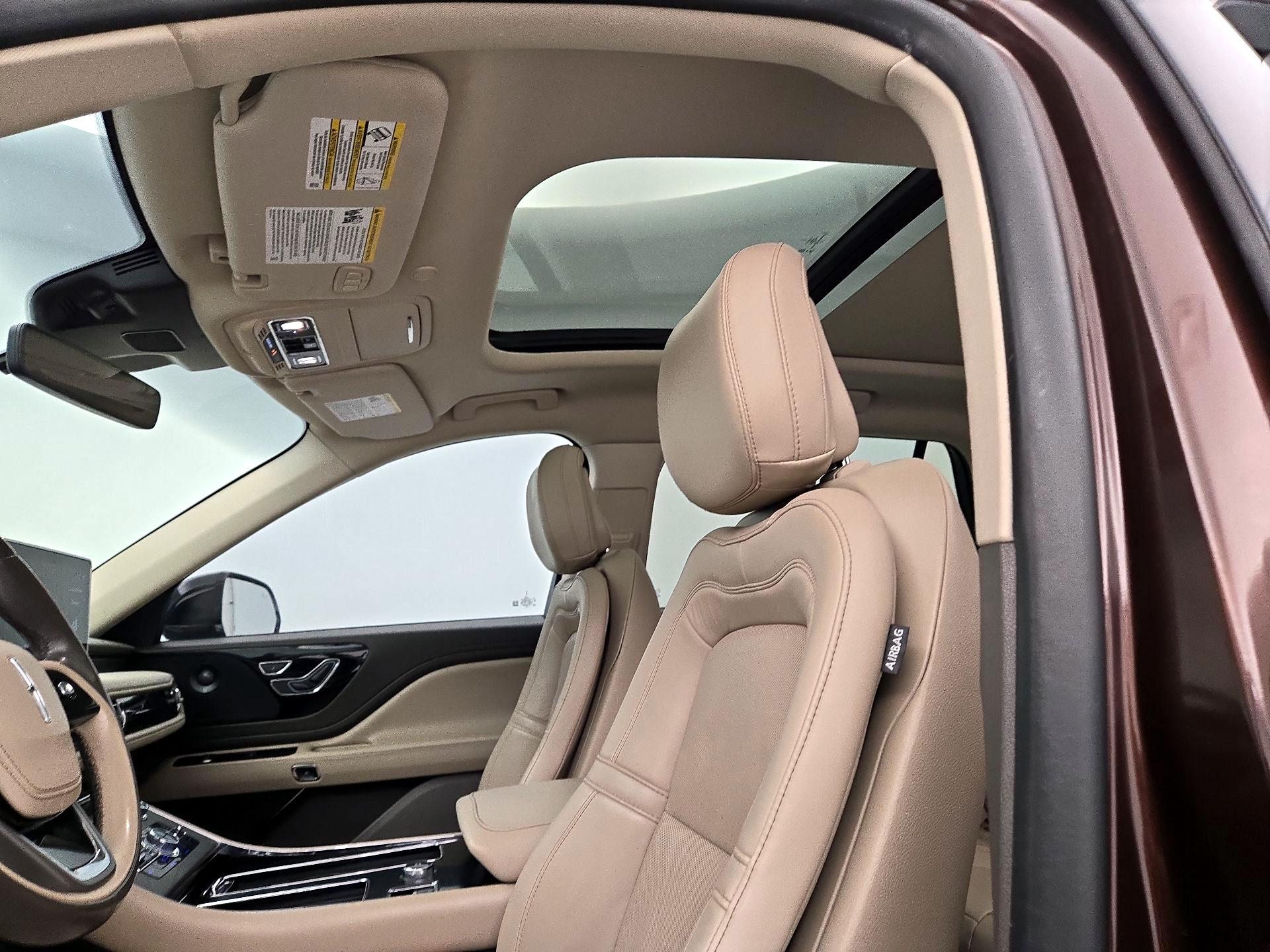 Thumbnail: 2020 Lincoln Aviator - 20