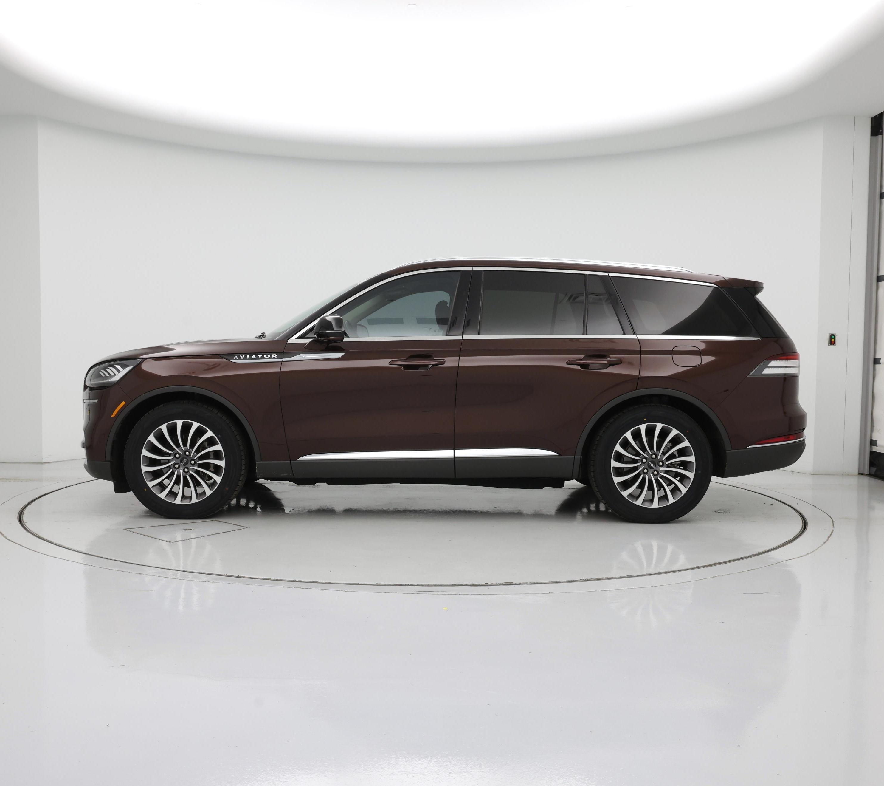 Thumbnail: 2020 Lincoln Aviator - 3