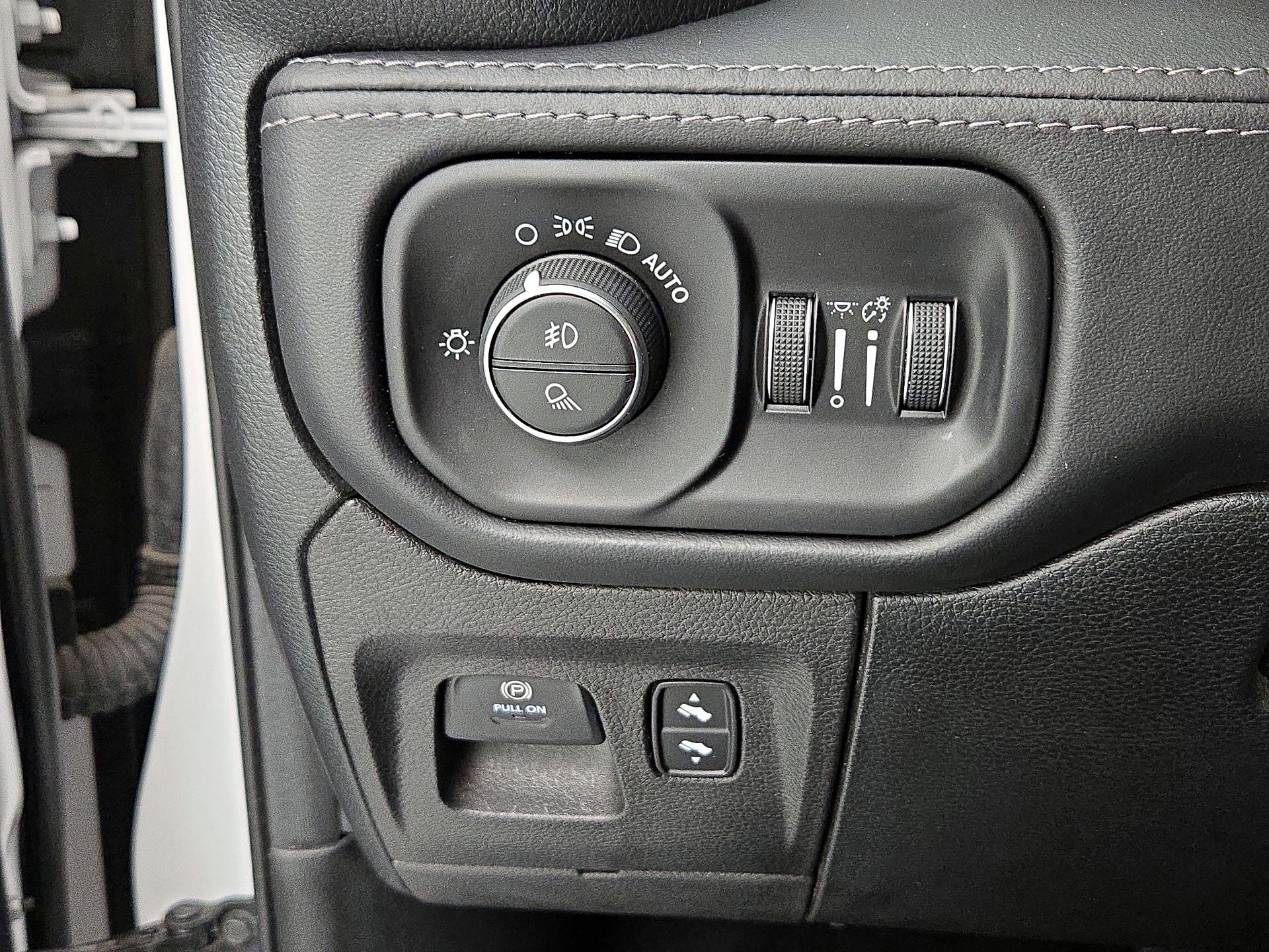 Thumbnail: 2022 RAM 1500 - 13