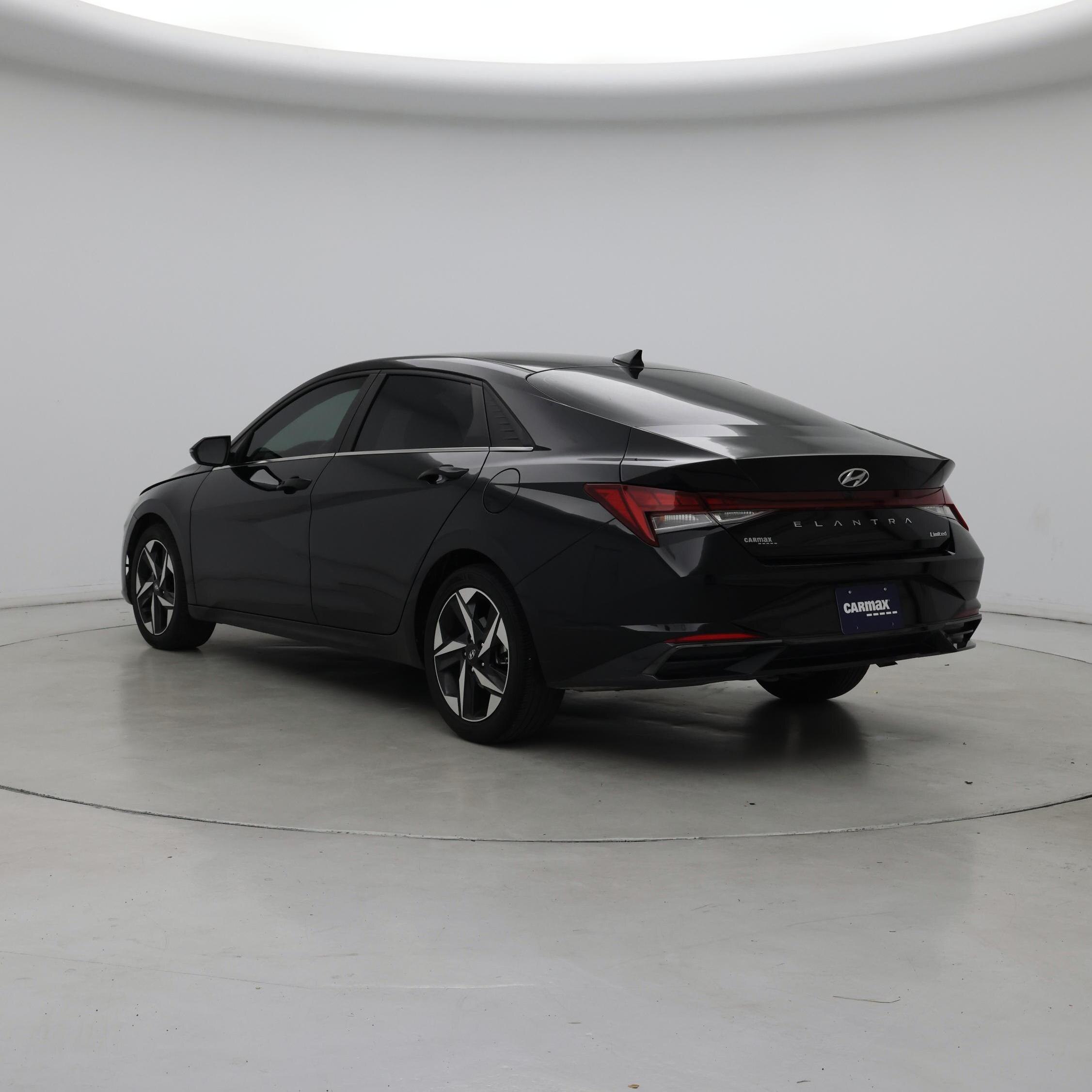 Thumbnail: 2023 Hyundai Elantra - 2