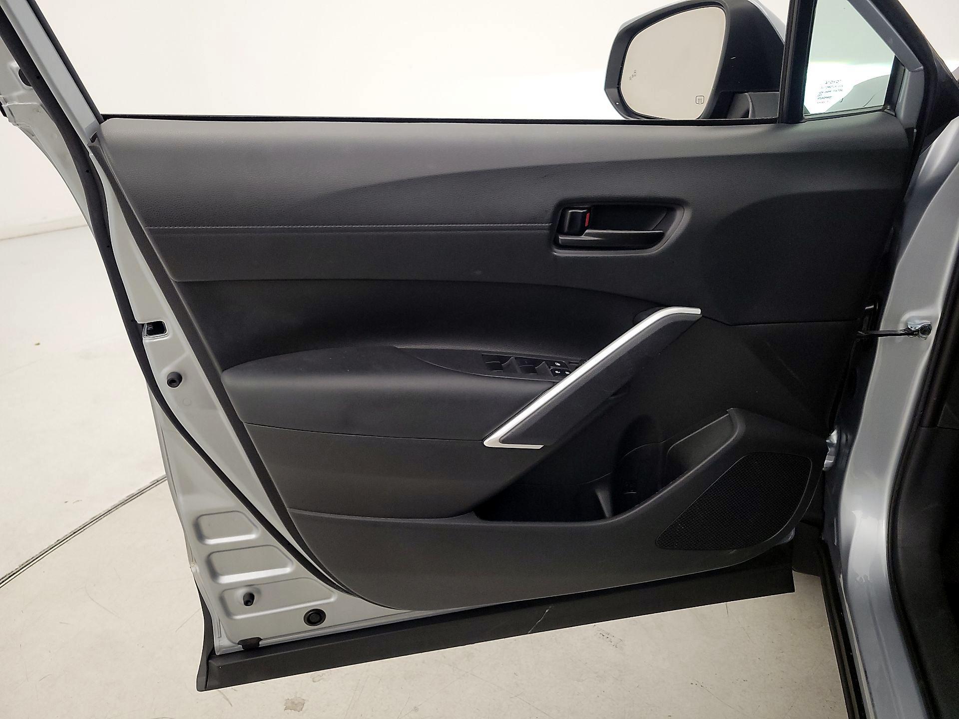 Thumbnail: 2023 Toyota Corolla Cross - 12