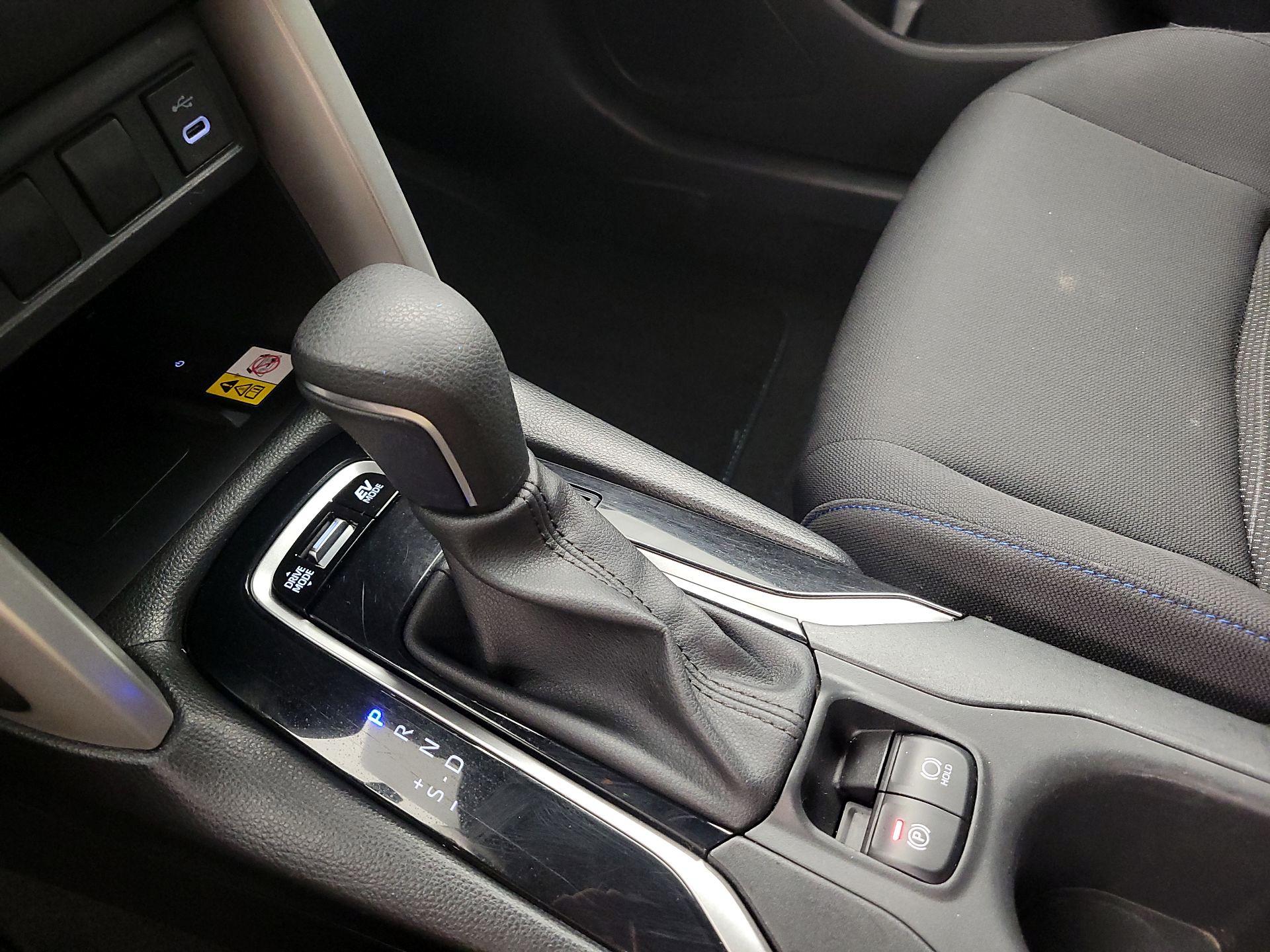 Thumbnail: 2023 Toyota Corolla Cross - 18