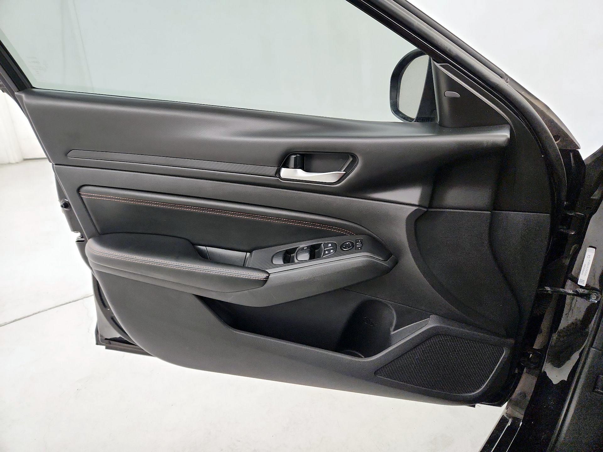 Thumbnail: 2021 Nissan Altima - 12