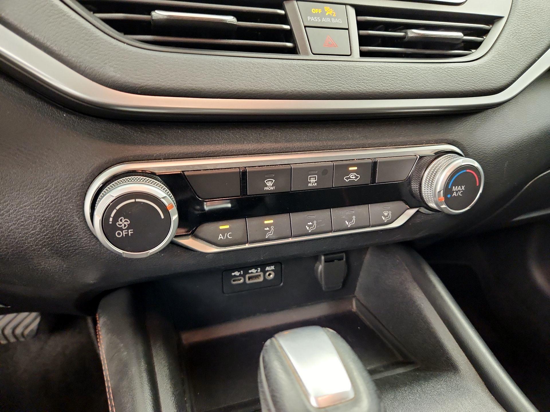 Thumbnail: 2021 Nissan Altima - 16