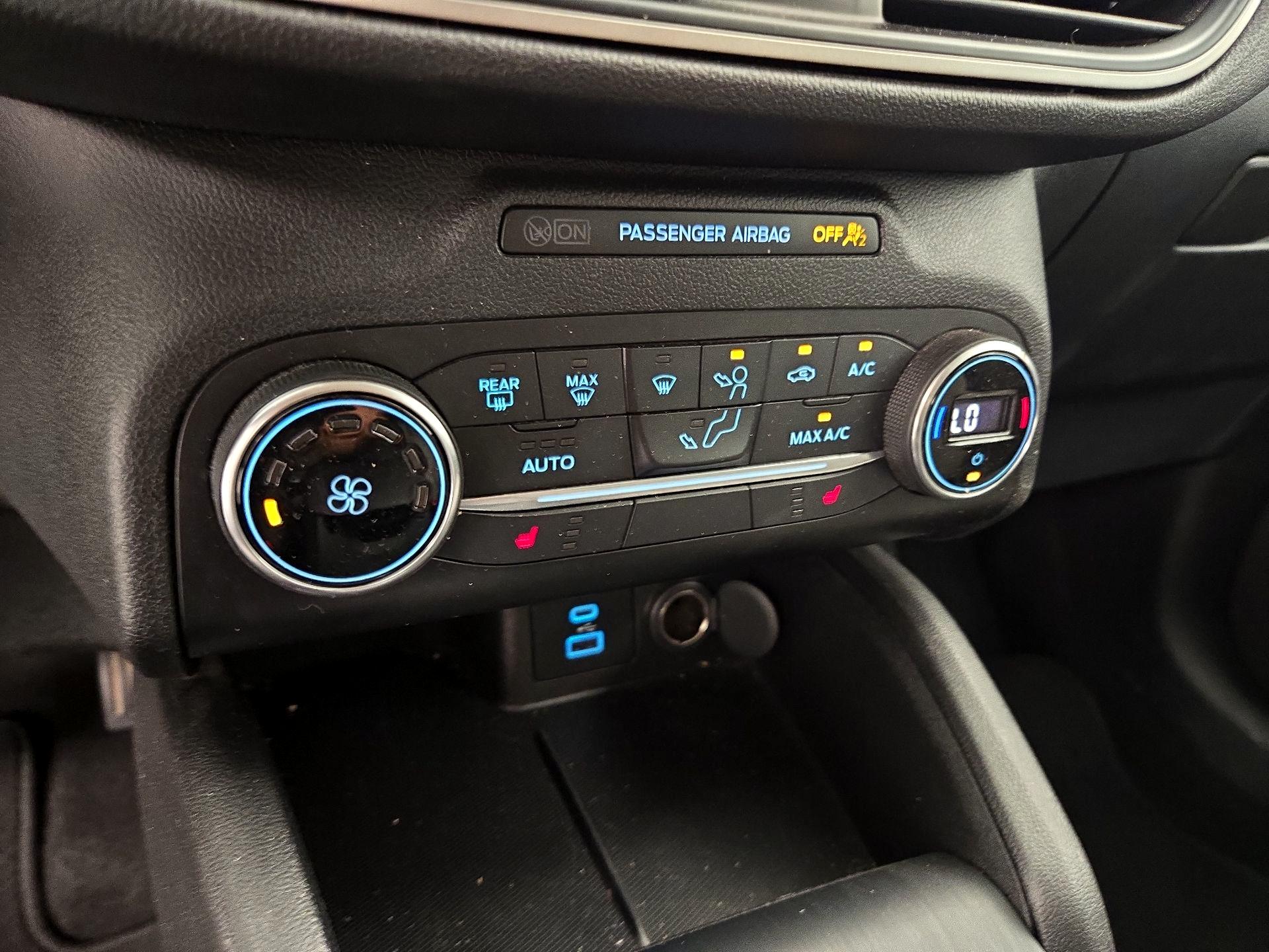 Thumbnail: 2020 Ford Escape - 16