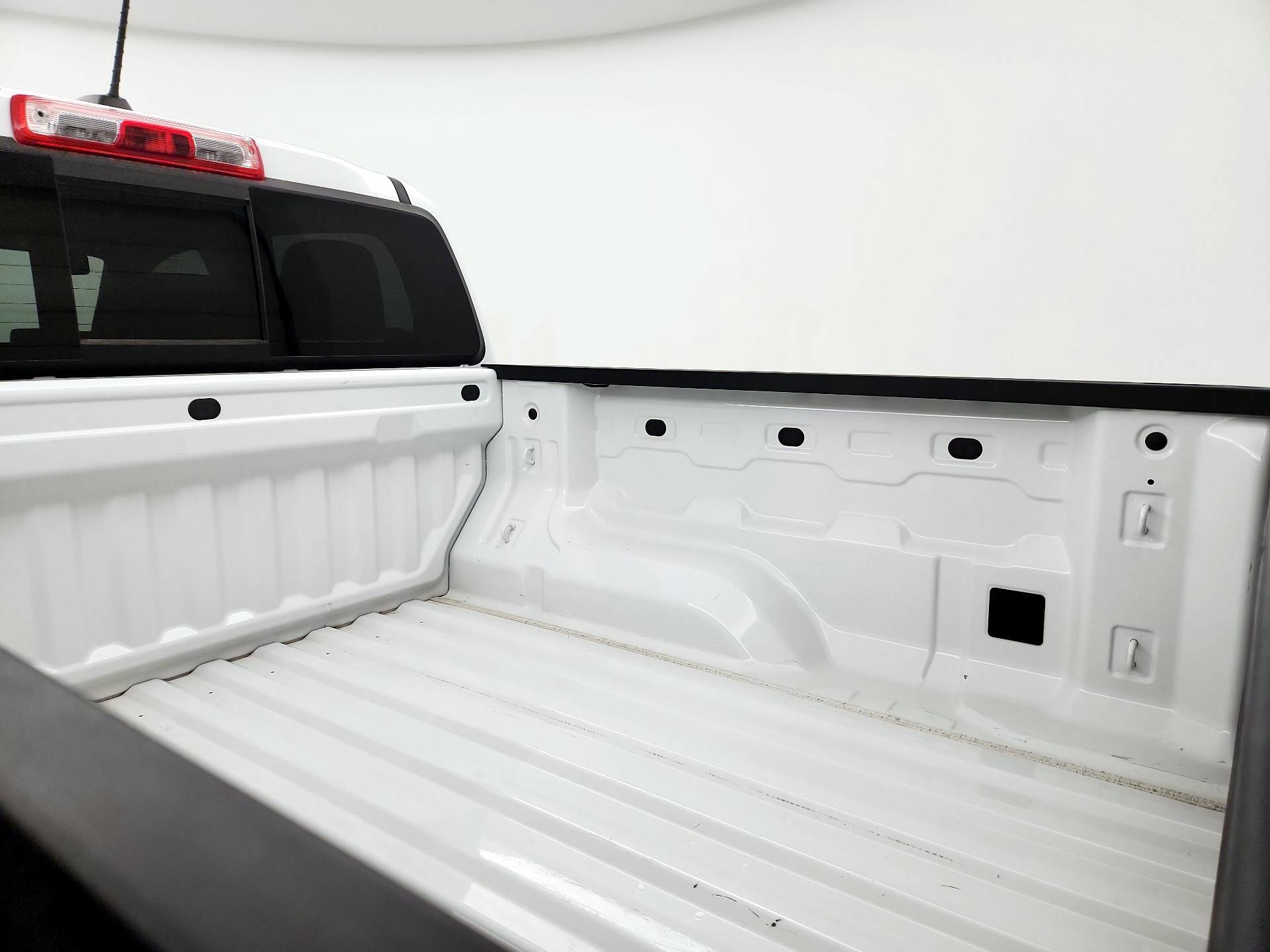 Thumbnail: 2023 Chevrolet Colorado - 20