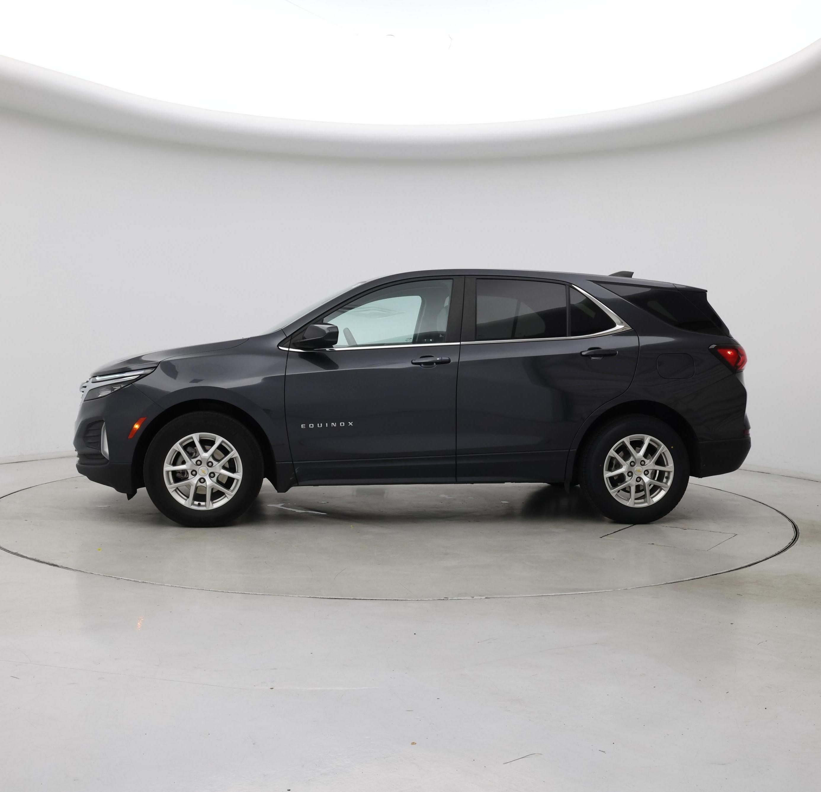 Thumbnail: 2022 Chevrolet Equinox - 3