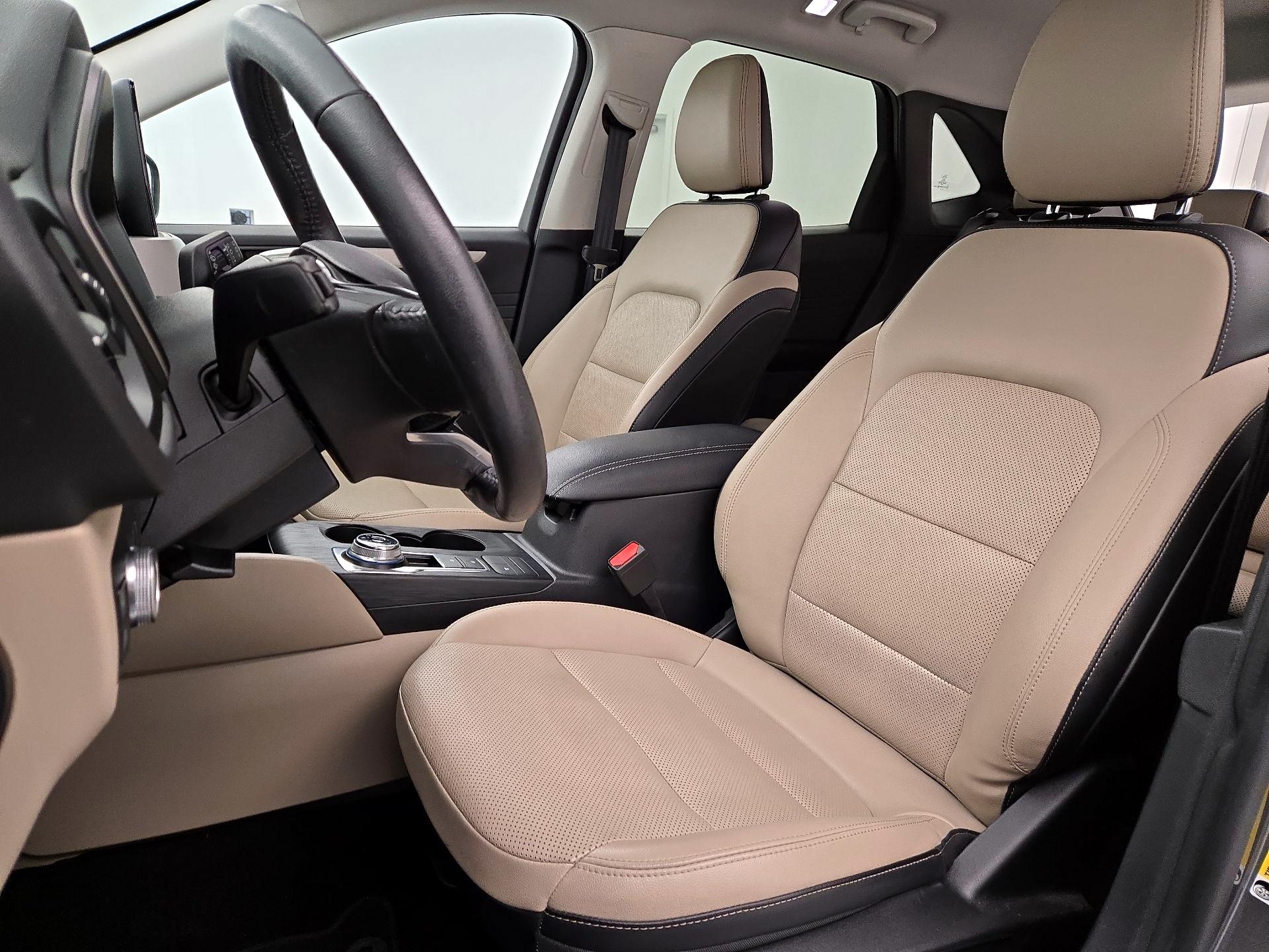 Thumbnail: 2021 Ford Escape - 11