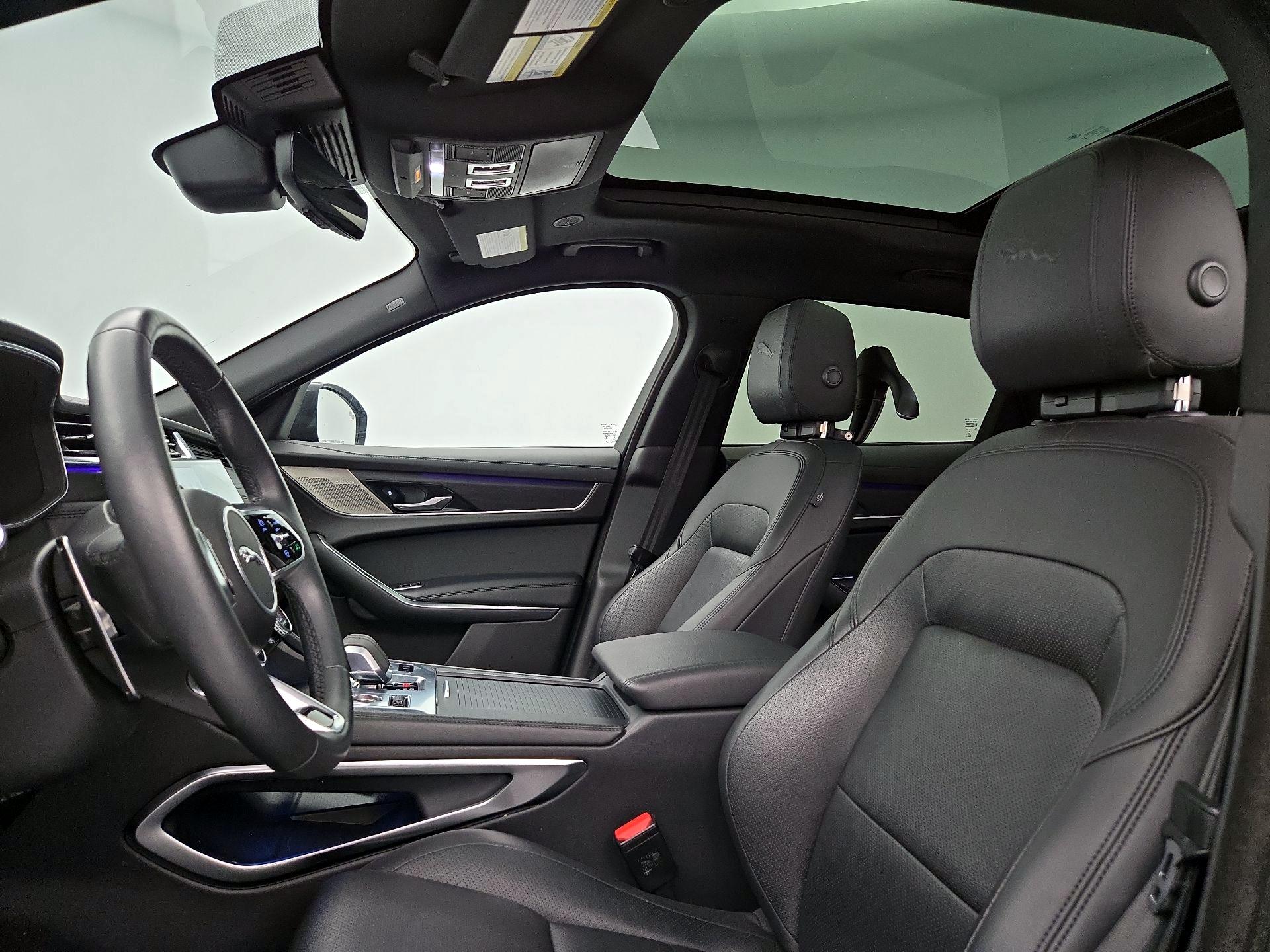 Thumbnail: 2023 Jaguar F-Pace - 20