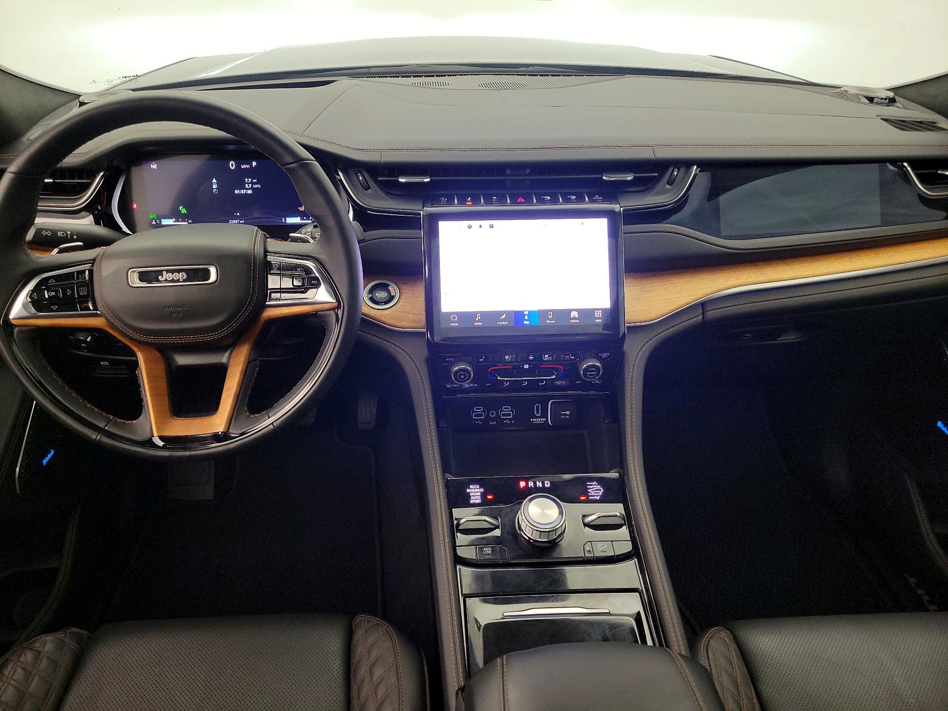 Thumbnail: 2022 Jeep Grand Cherokee - 9