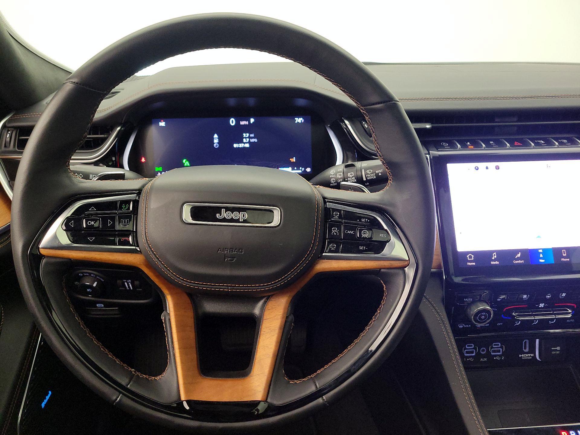 Thumbnail: 2022 Jeep Grand Cherokee - 10