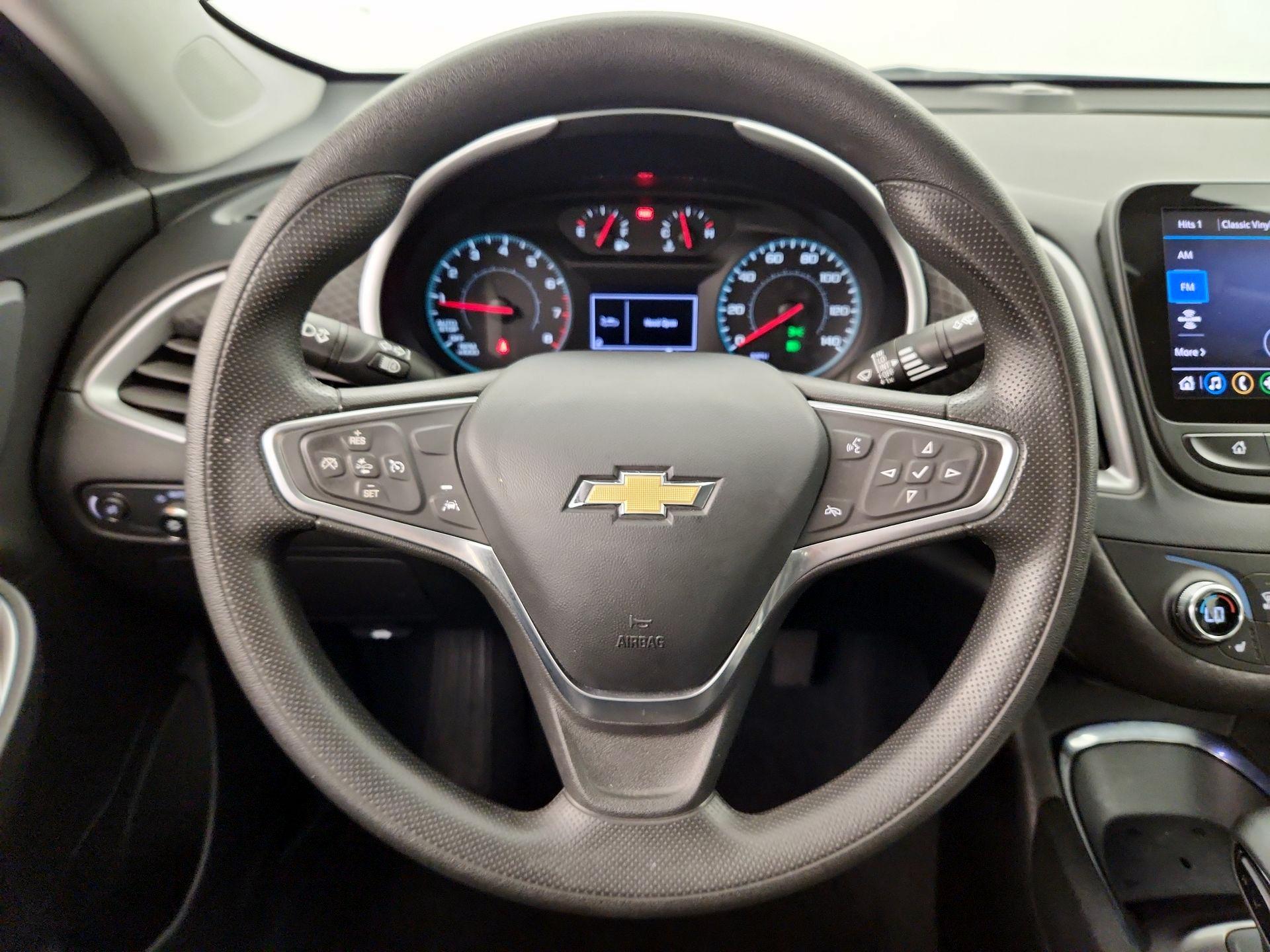 Thumbnail: 2023 Chevrolet Malibu - 10