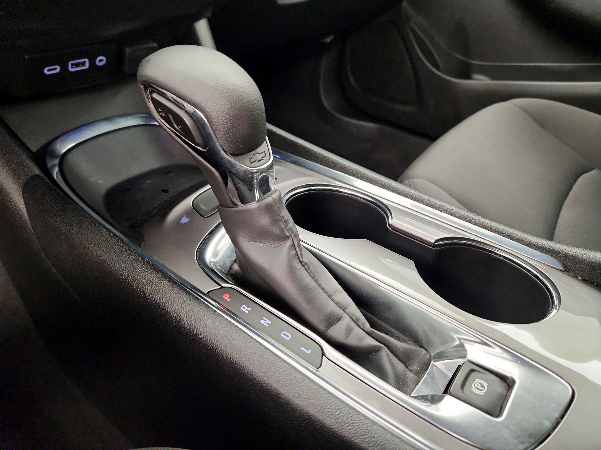 Thumbnail: 2023 Chevrolet Malibu - 17