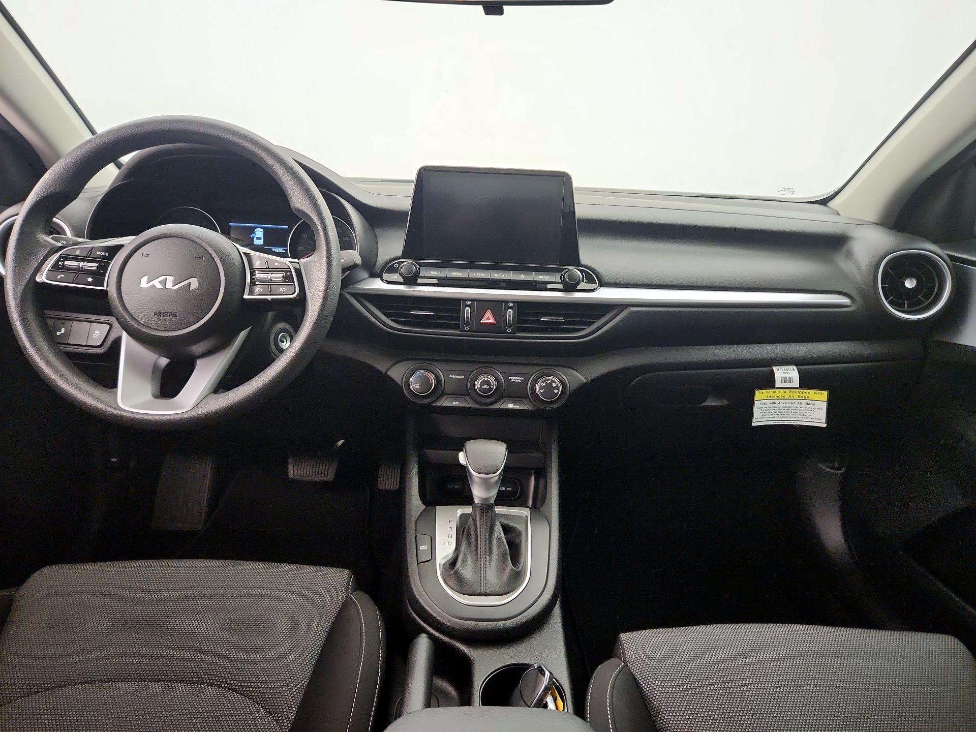 Thumbnail: 2023 Kia Forte - 9